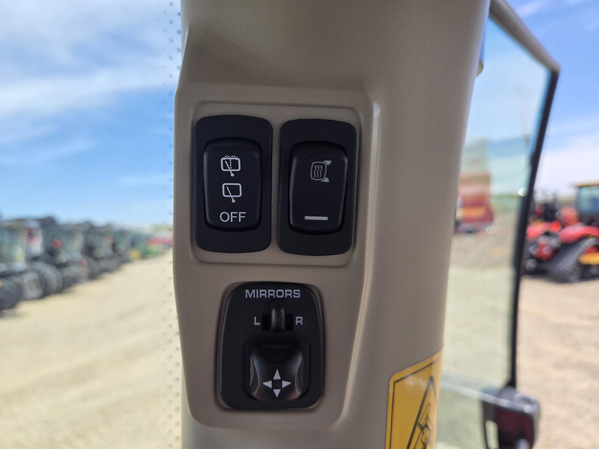 2024 Massey Ferguson 7S.190 Deluxe Tractor