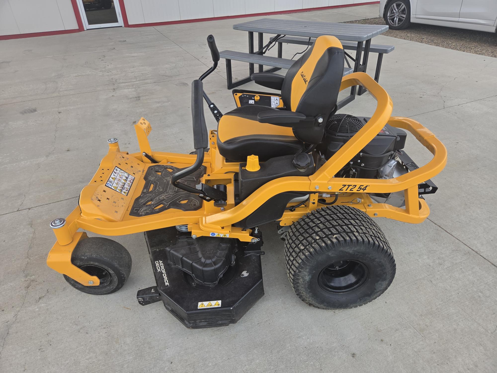 2021 Cub Cadet ZT2 54 Mower/Zero Turn