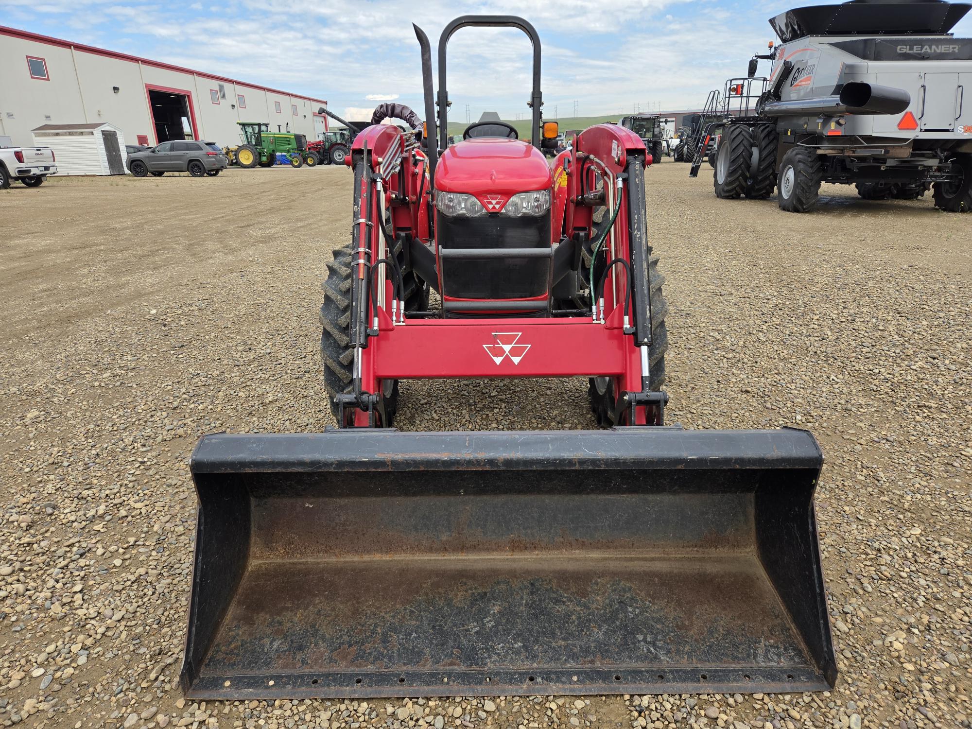 2013 Massey Ferguson 2635 Tractor