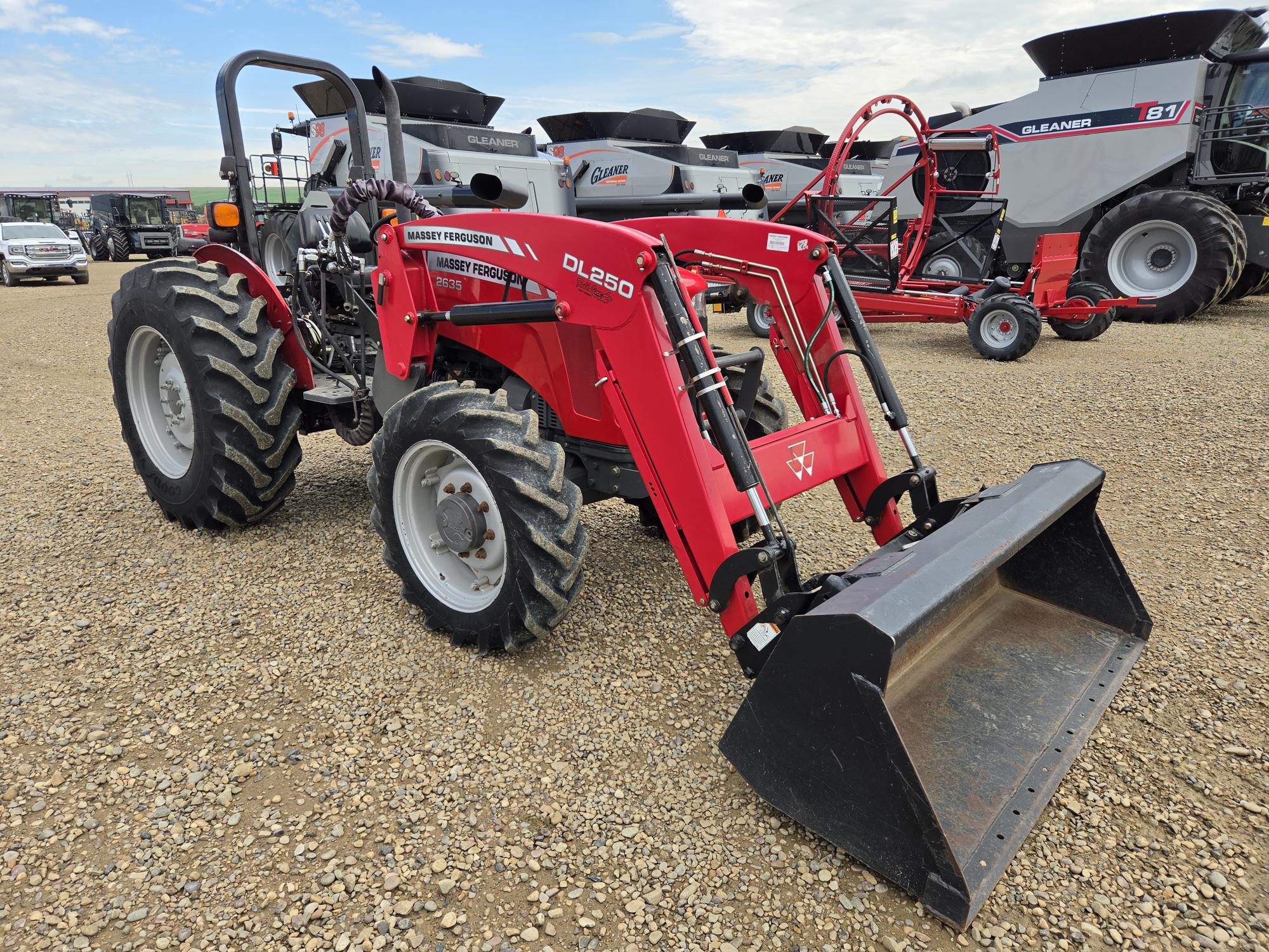 2013 Massey Ferguson 2635 Tractor