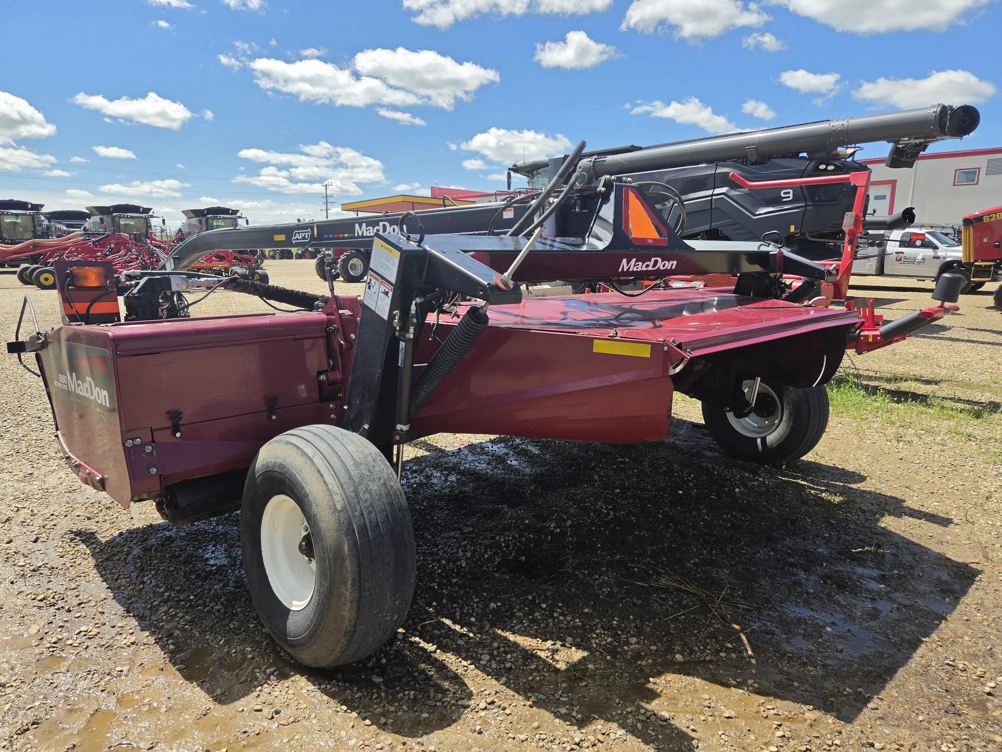 2009 MacDon R80 Mower Conditioner