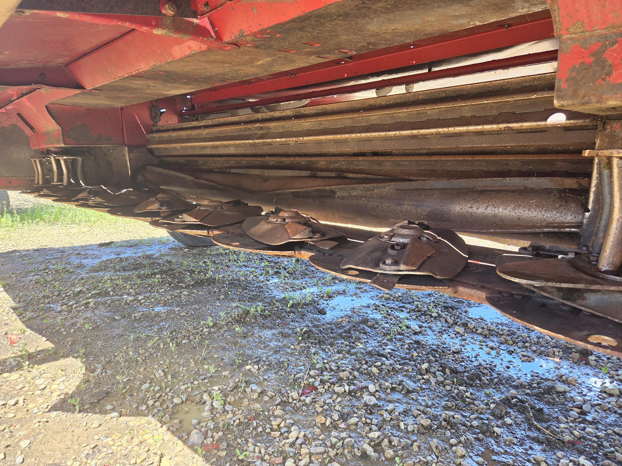 2009 MacDon R80 Mower Conditioner