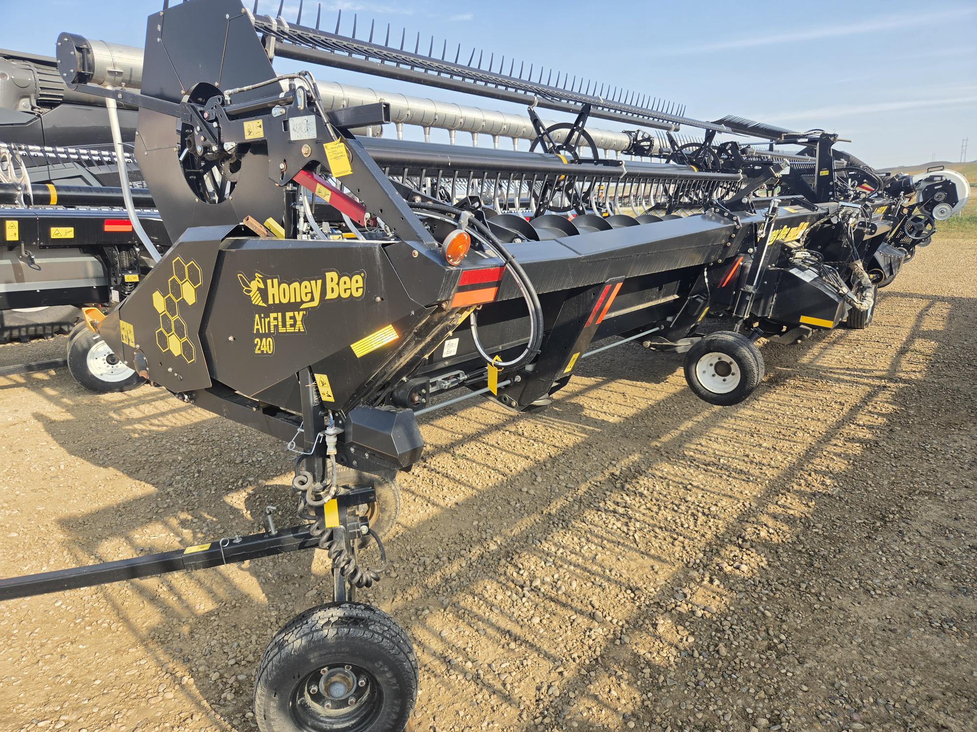 2021 Honey Bee 240 AirFlex Header Combine