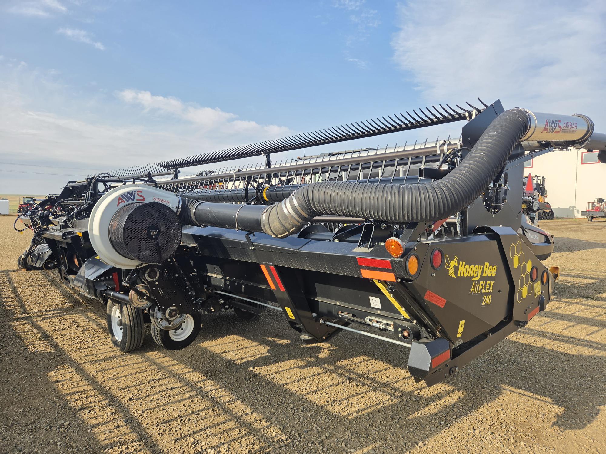 2021 Honey Bee 240 AirFlex Header Combine