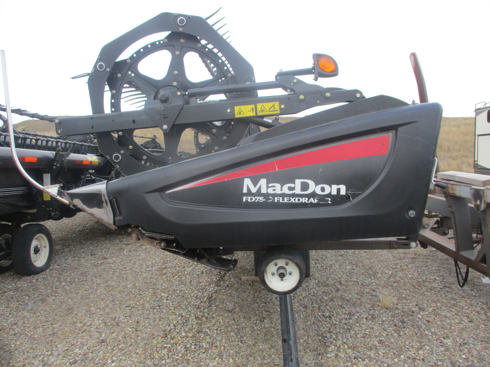 2014 MacDon FD70-40 Header Flex