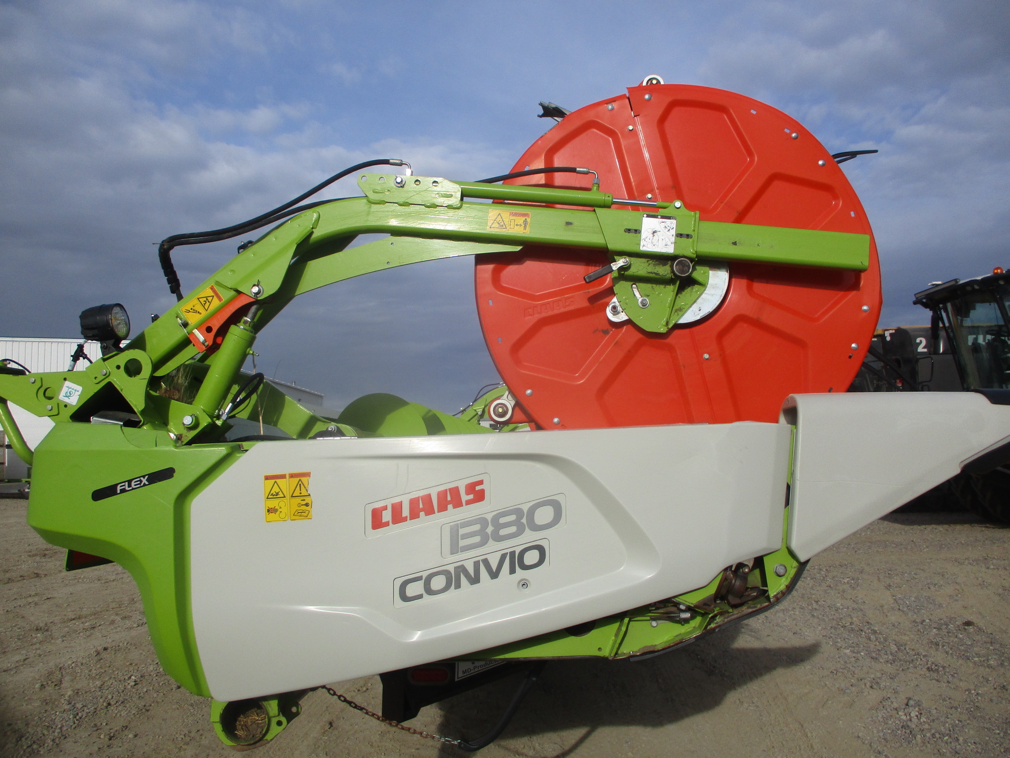 2022 CLAAS Convio 1380 Header Draper Flex
