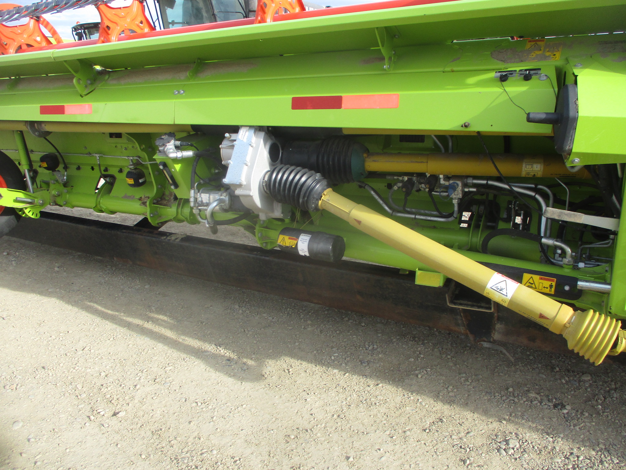 2022 CLAAS Convio 1380 Header Draper Flex