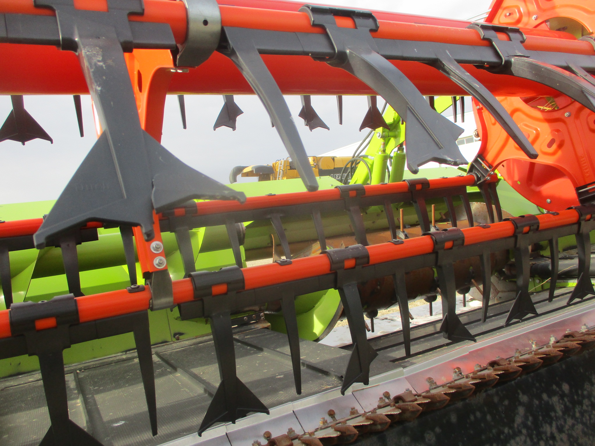 2022 CLAAS Convio 1380 Header Draper Flex