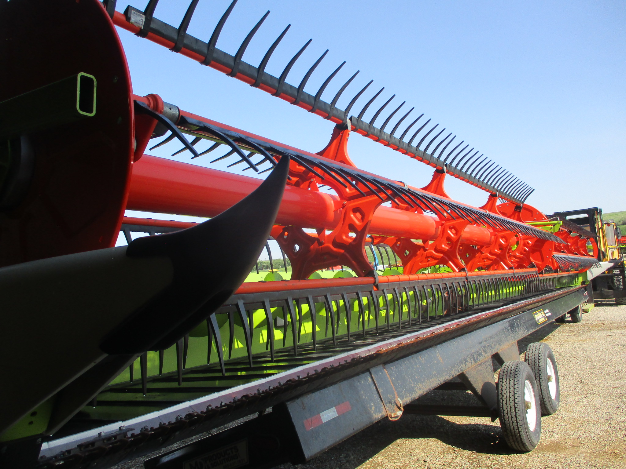 2022 CLAAS Convio 1380 Header Draper Flex