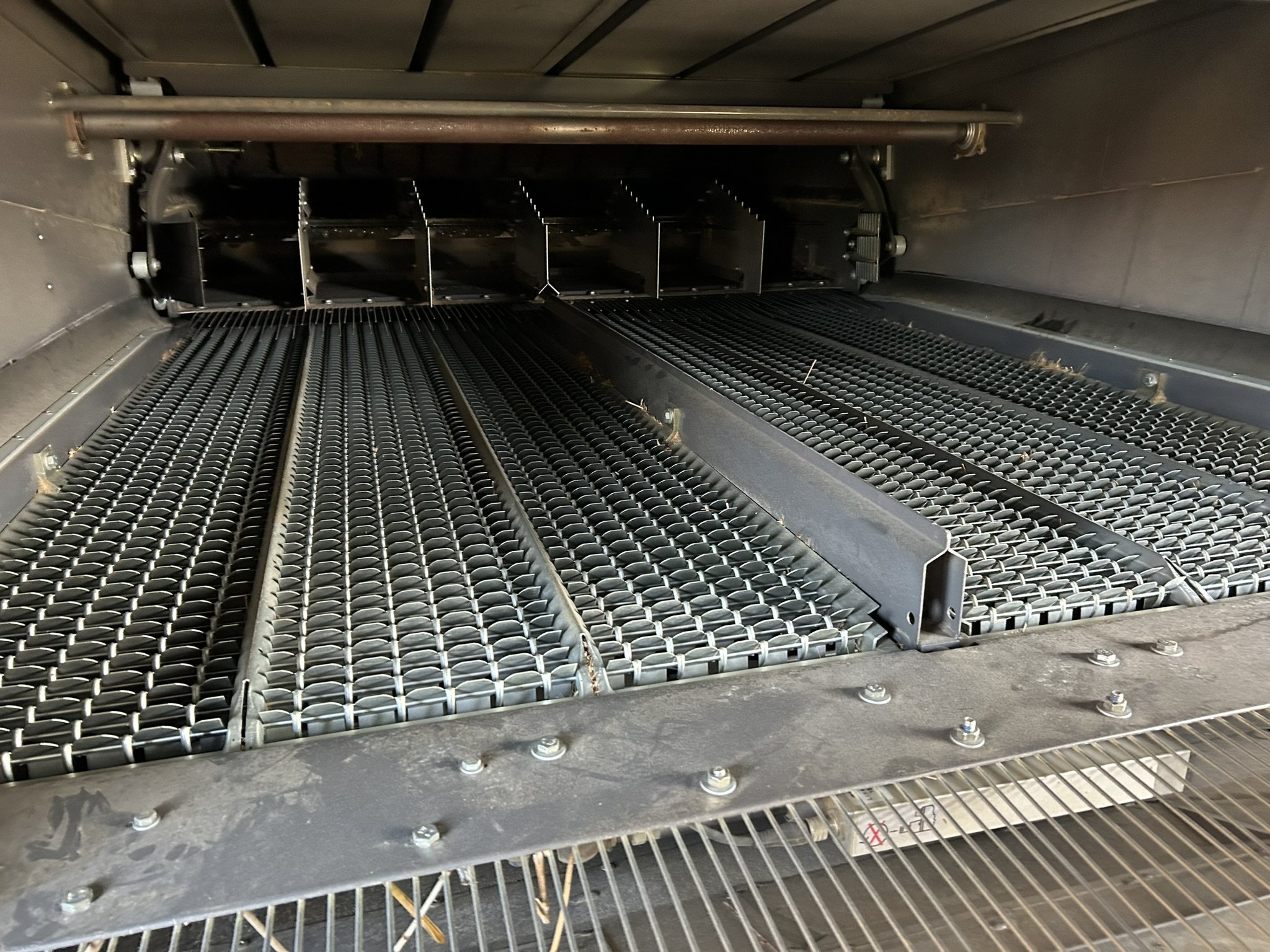 2022 CLAAS 8700 Combine