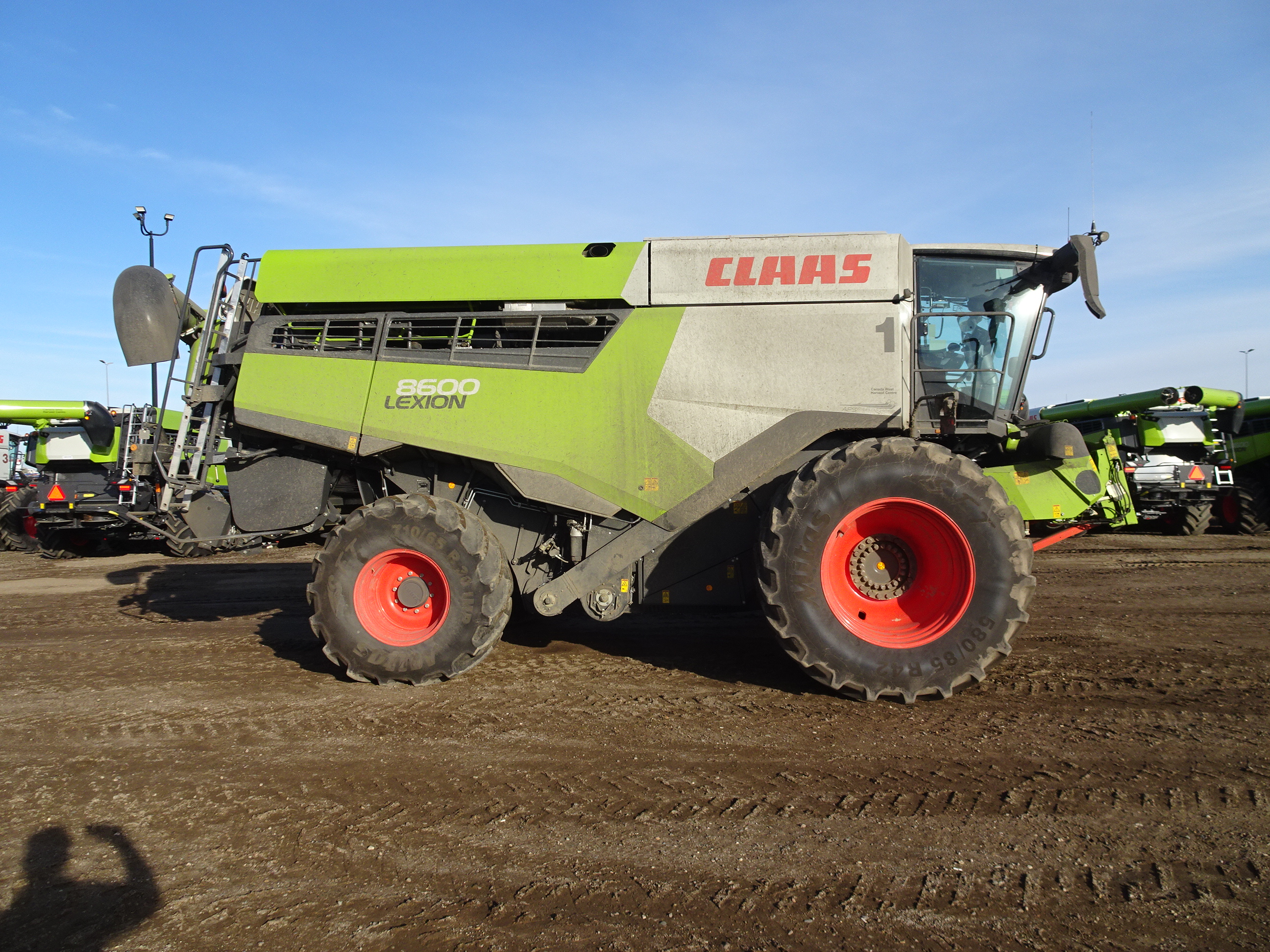 2024 CLAAS 8600 Combine