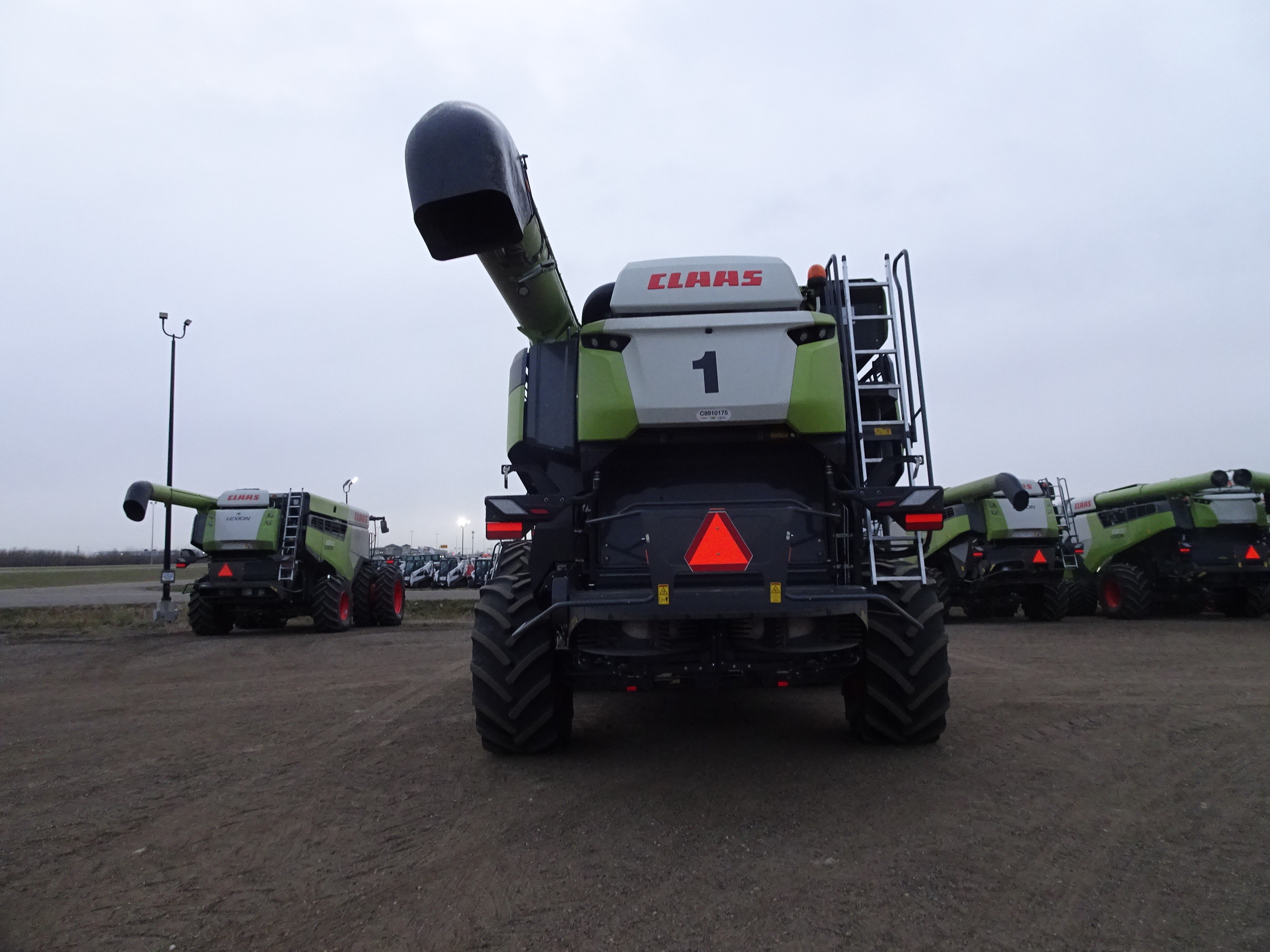 2023 CLAAS 8700 Combine