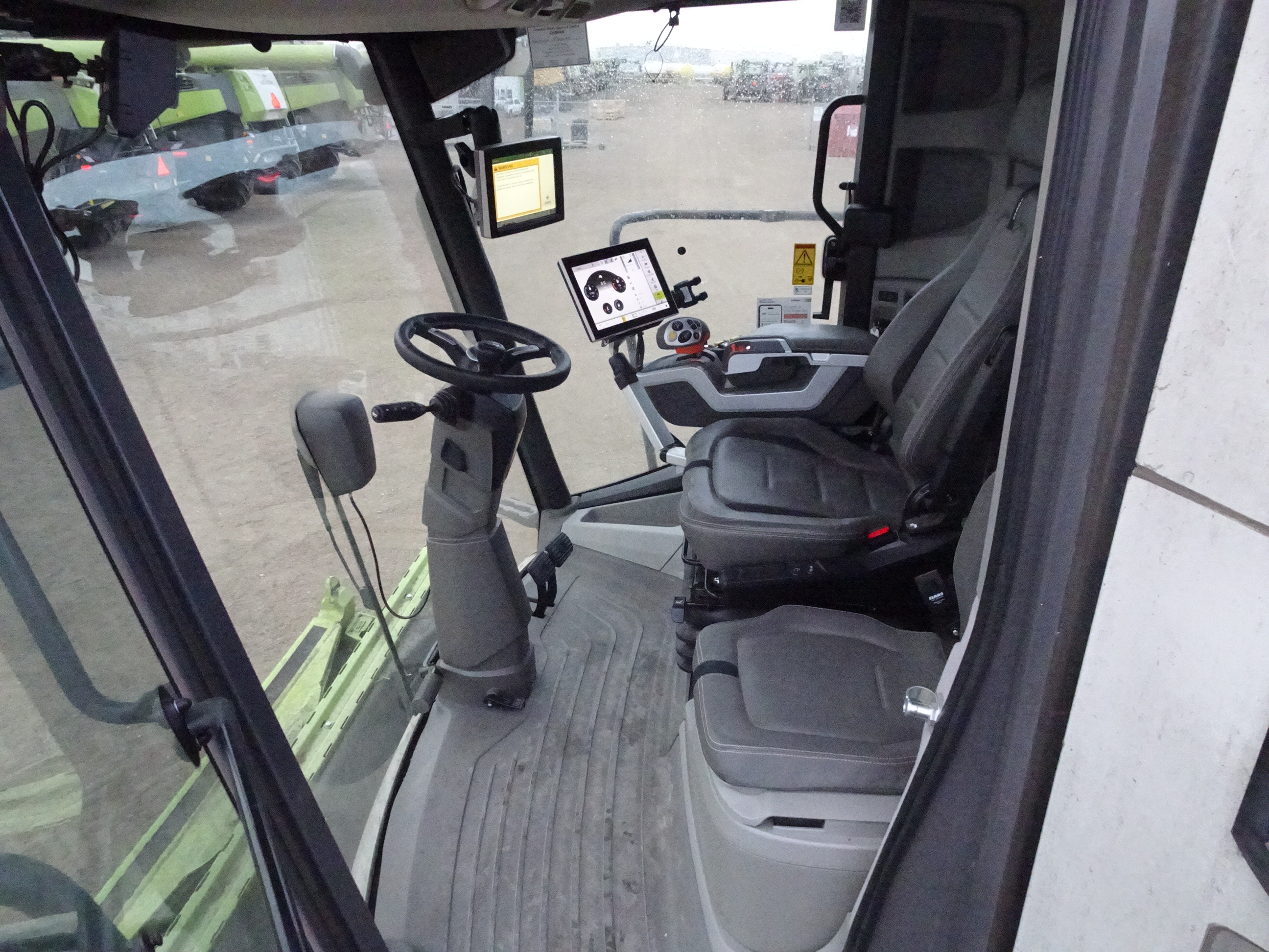 2023 CLAAS 8700 Combine