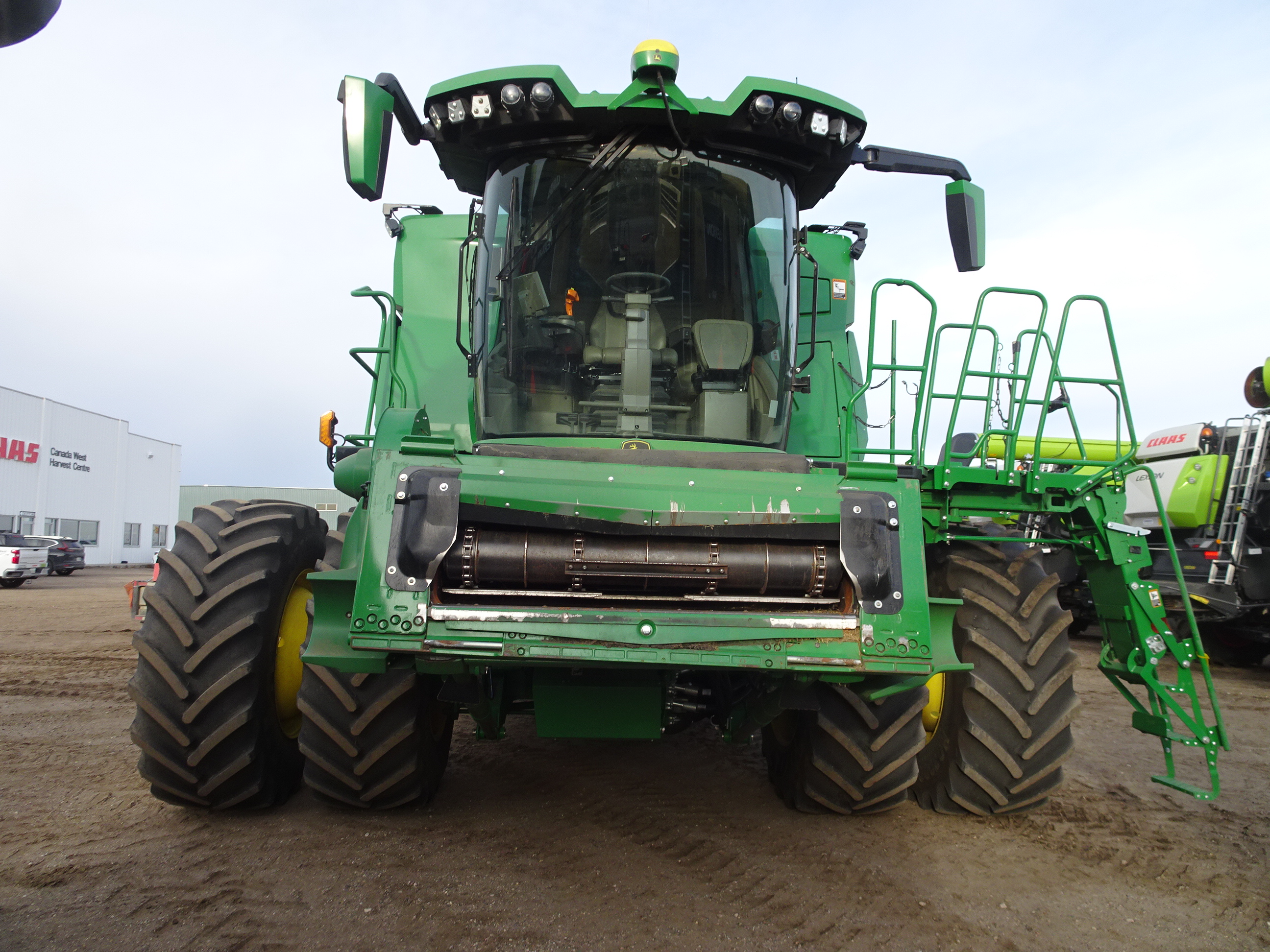 2022 John Deere X9 1000 Combine