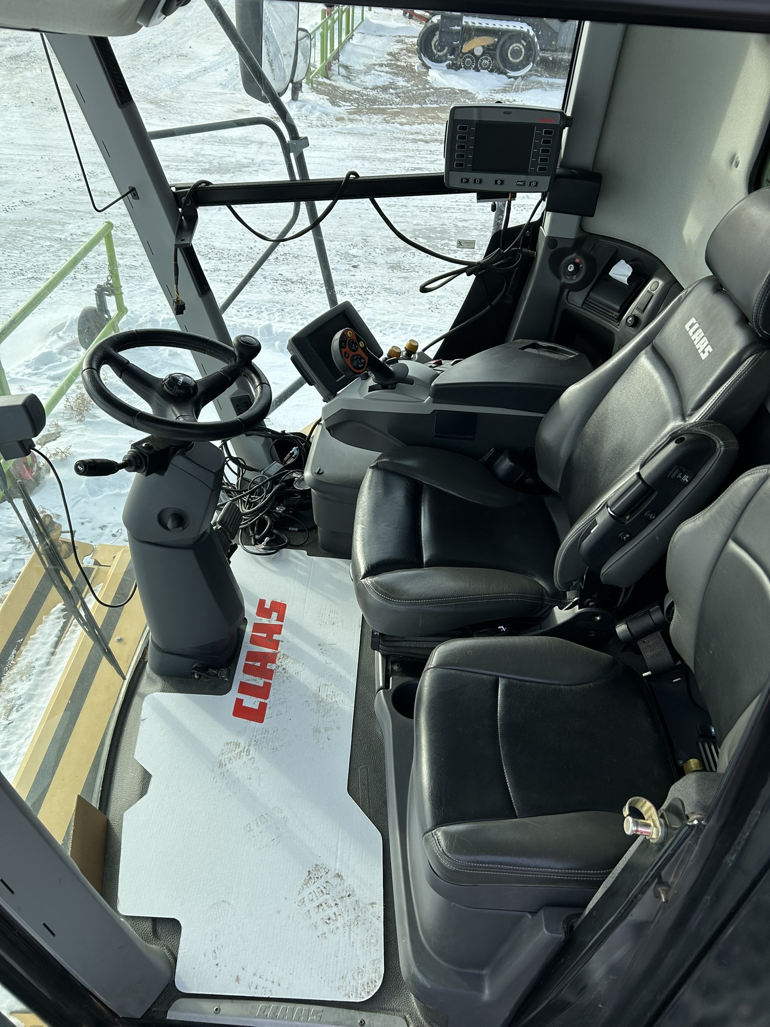 2016 CLAAS 760TT Combine