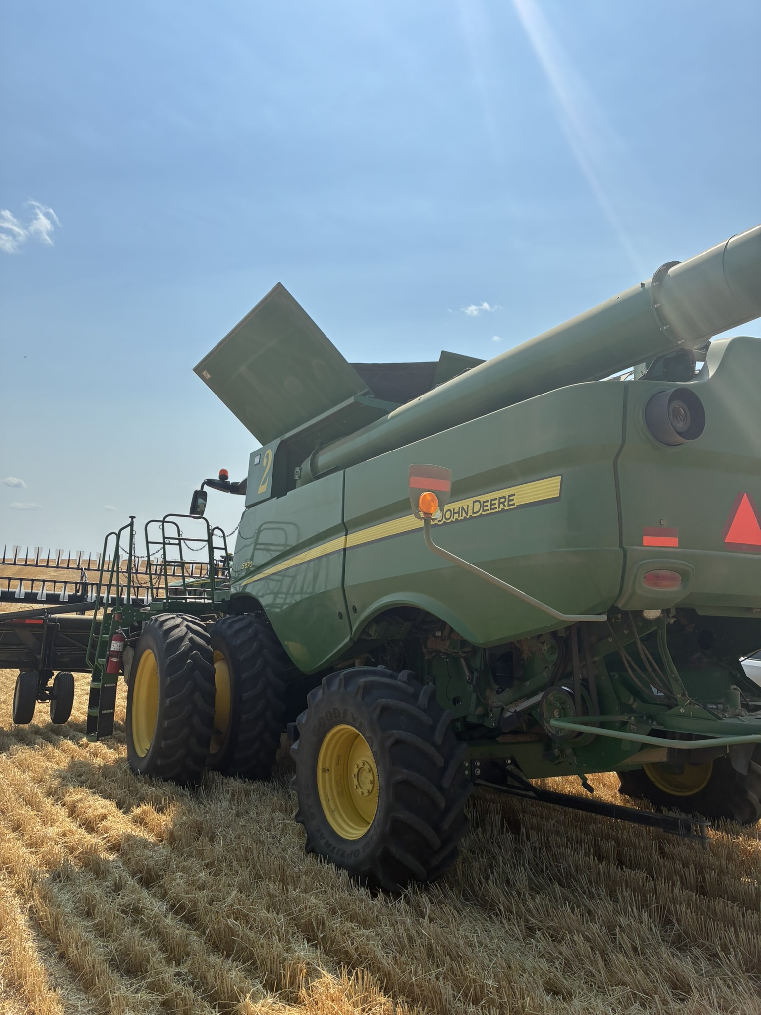 2014 John Deere S670 Combine