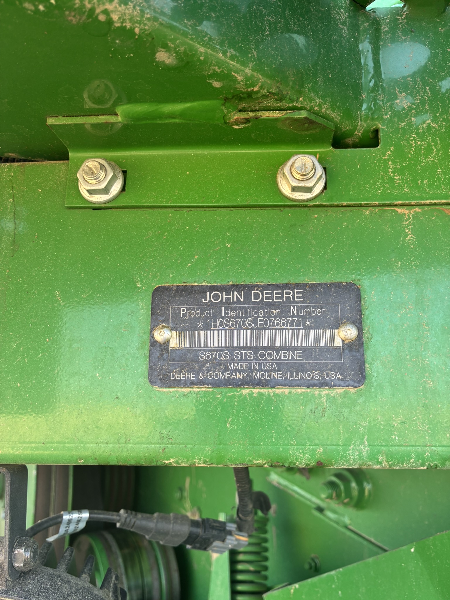 2014 John Deere S670 Combine