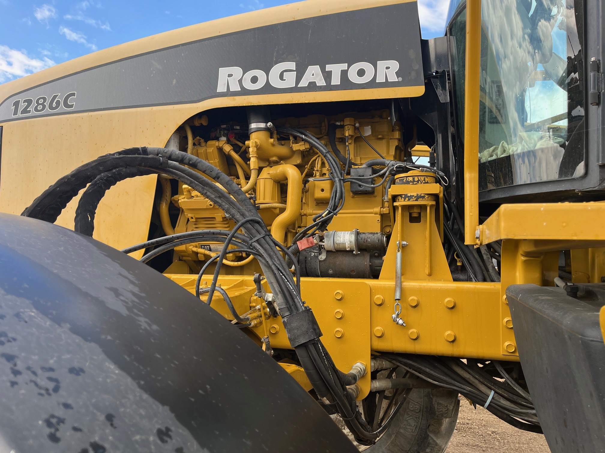 2008 RoGator 1286C Sprayer