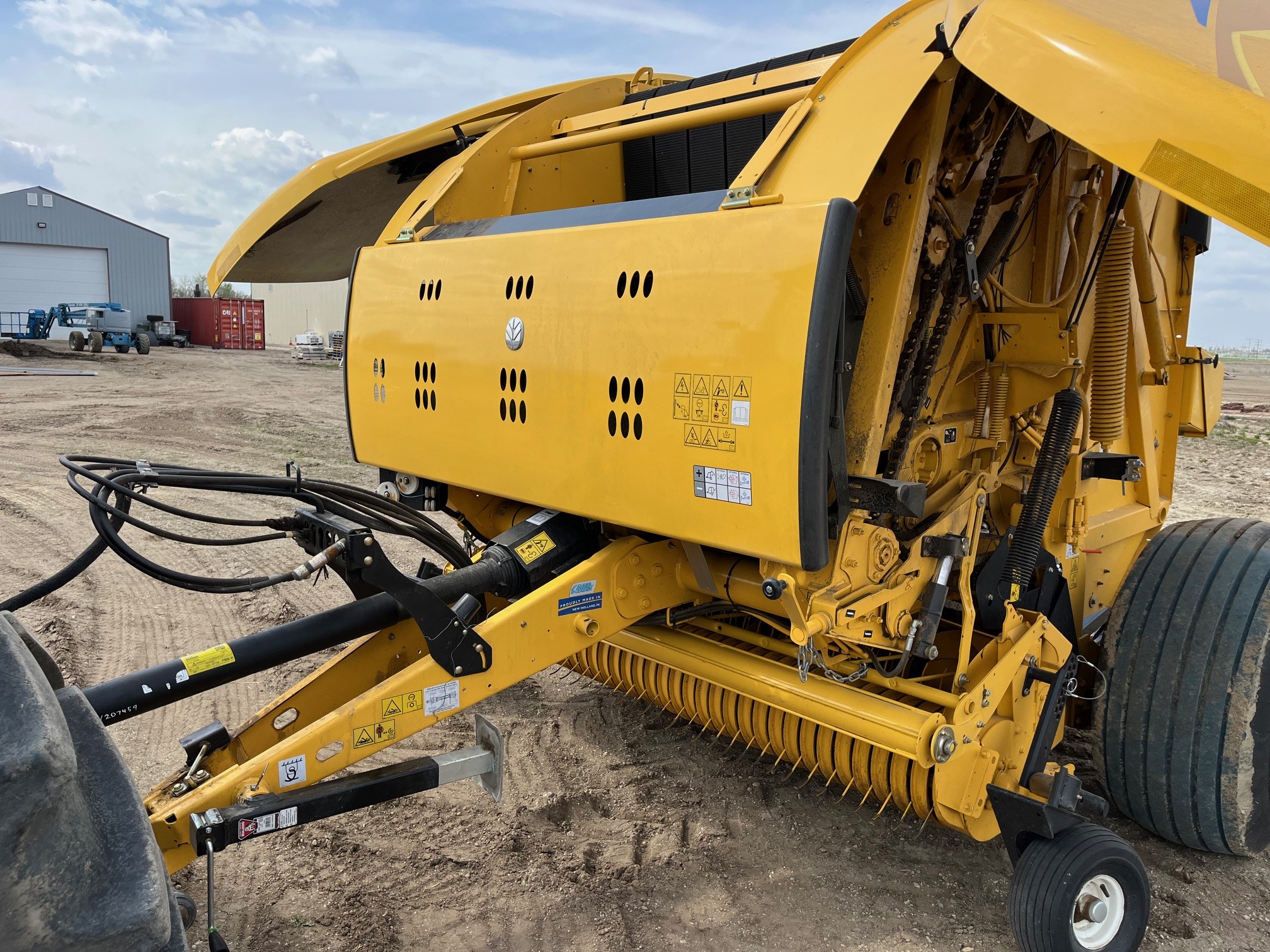 2022 New Holland 560 Baler/Round