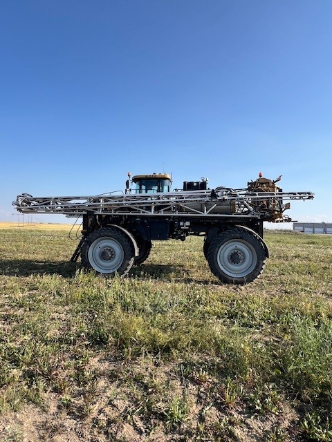 2019 RoGator RG1100C Sprayer/High Clearance