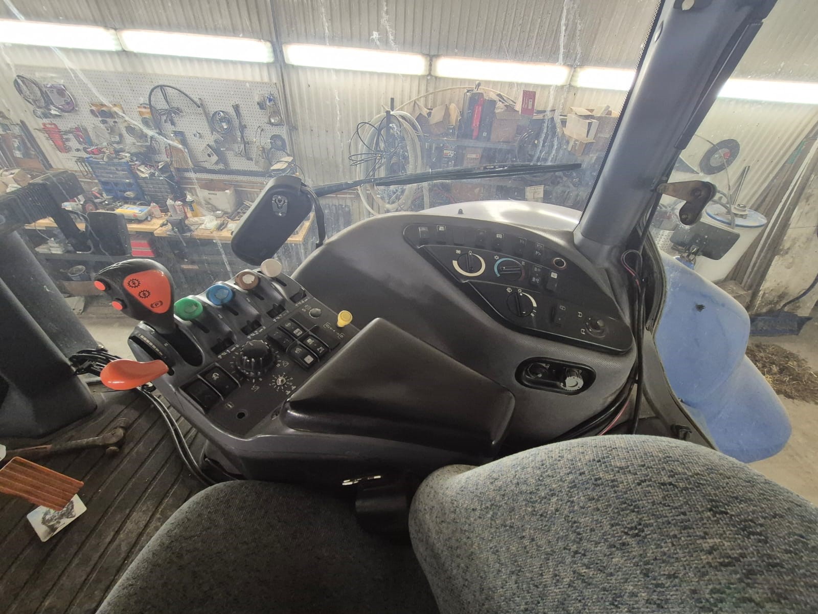 2008 New Holland T8020 Tractor