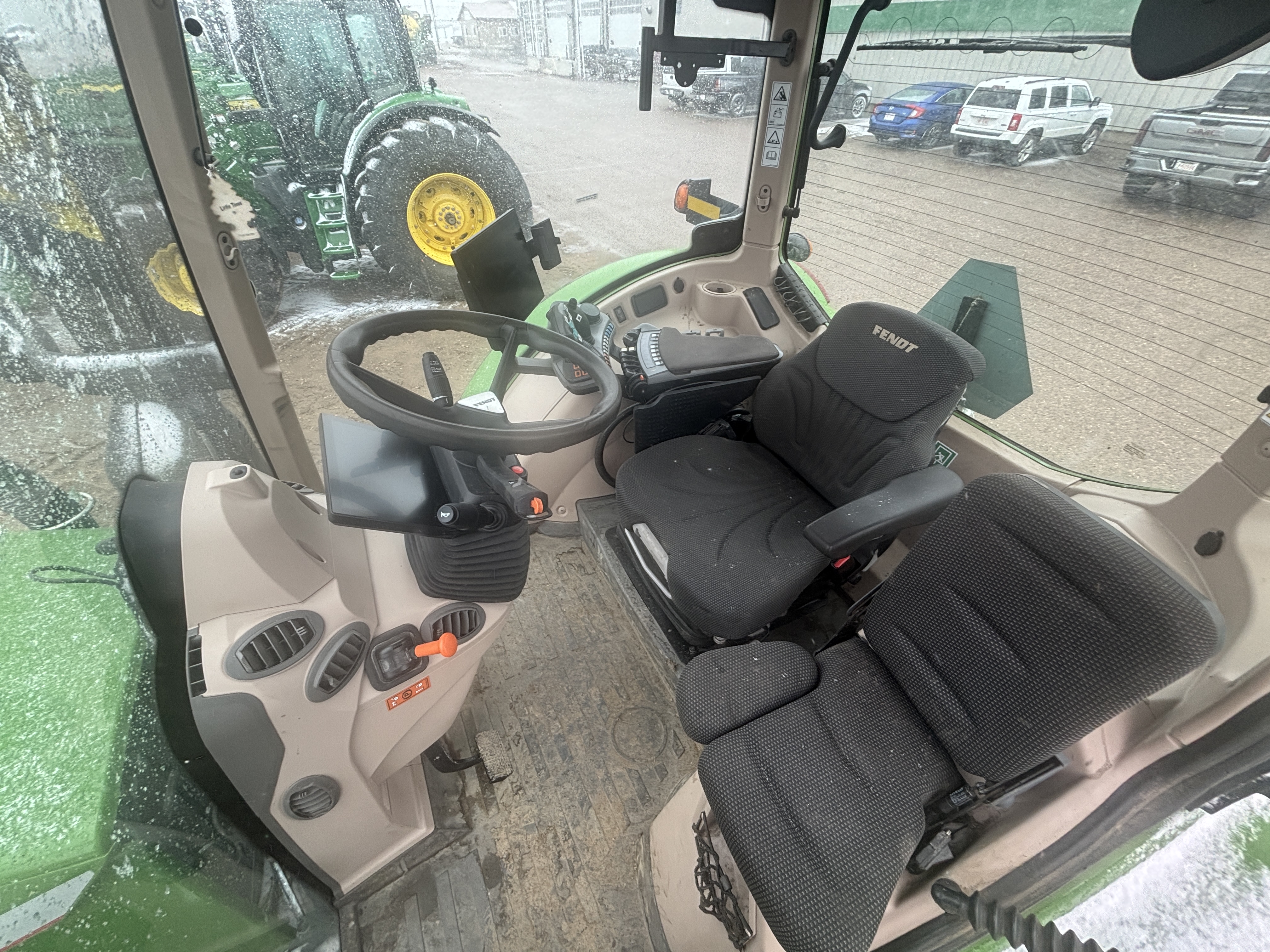2021 Fendt 716 Gen6 Tractor