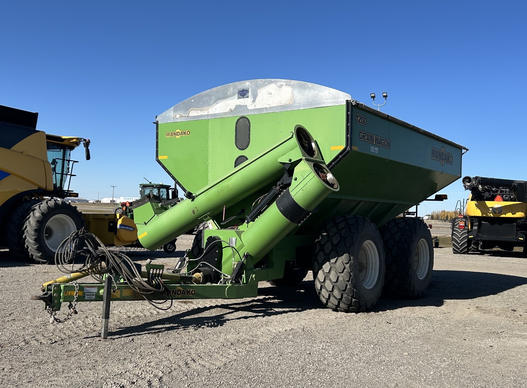 2016 Mandako 1200 Grain Cart