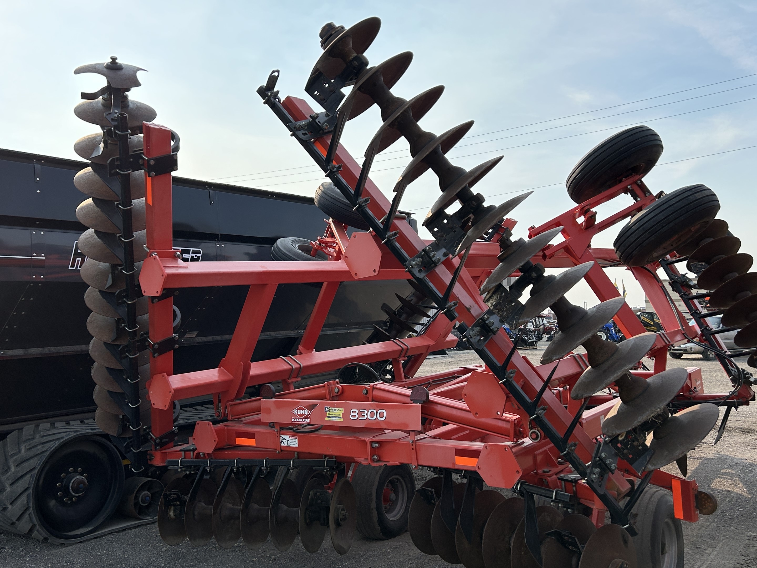 2013 Kuhn 8300 Disk