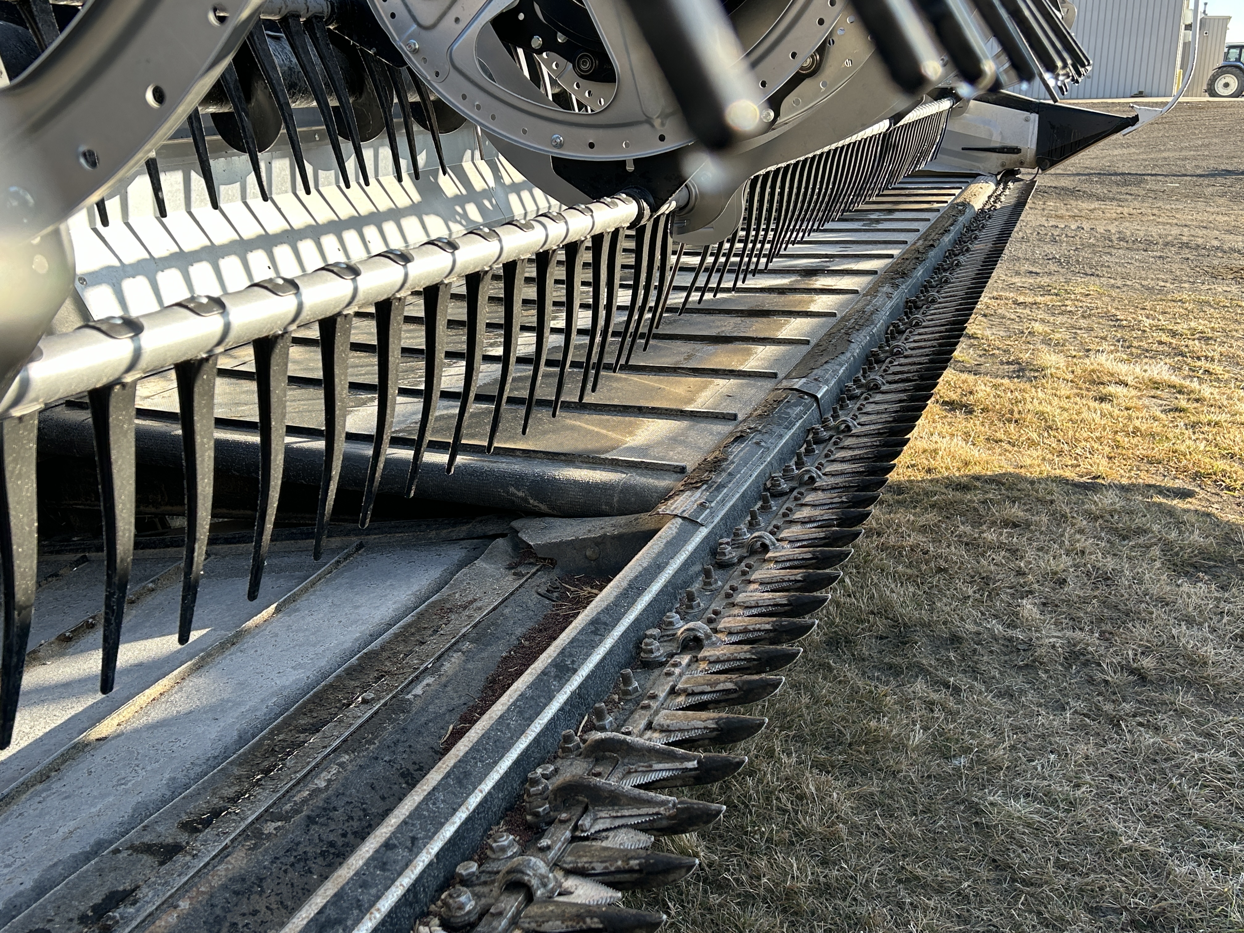 2022 MacDon FD240 Header Draper Flex