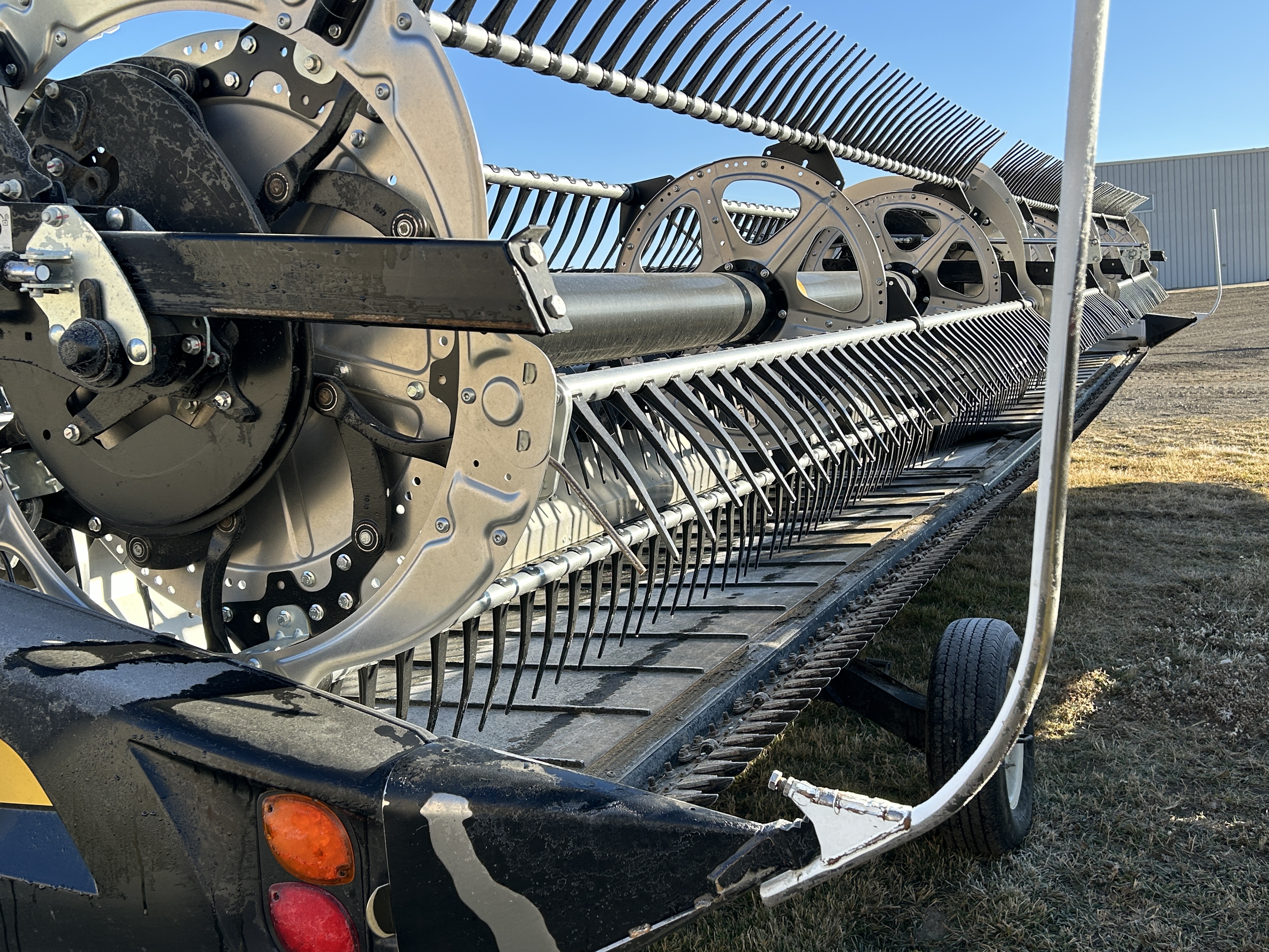 2022 MacDon FD240 Header Draper Flex