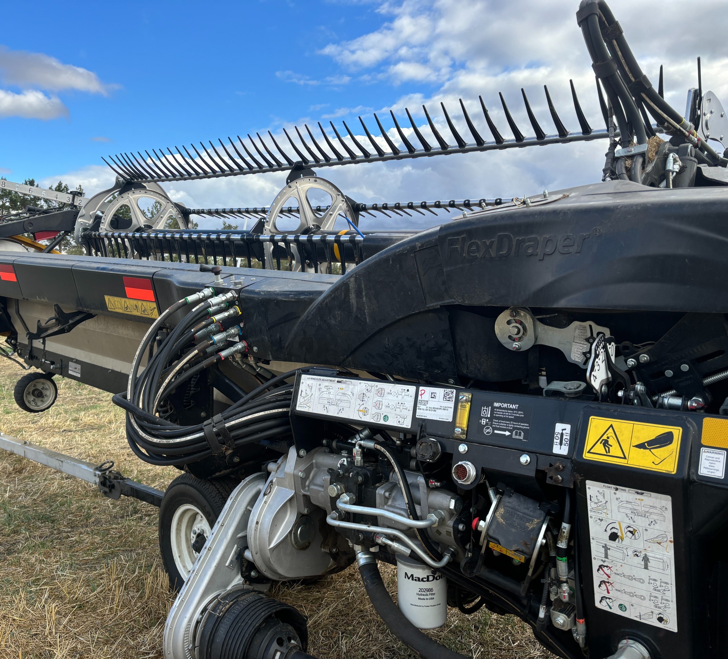 2023 MacDon FD240 Header Draper Flex