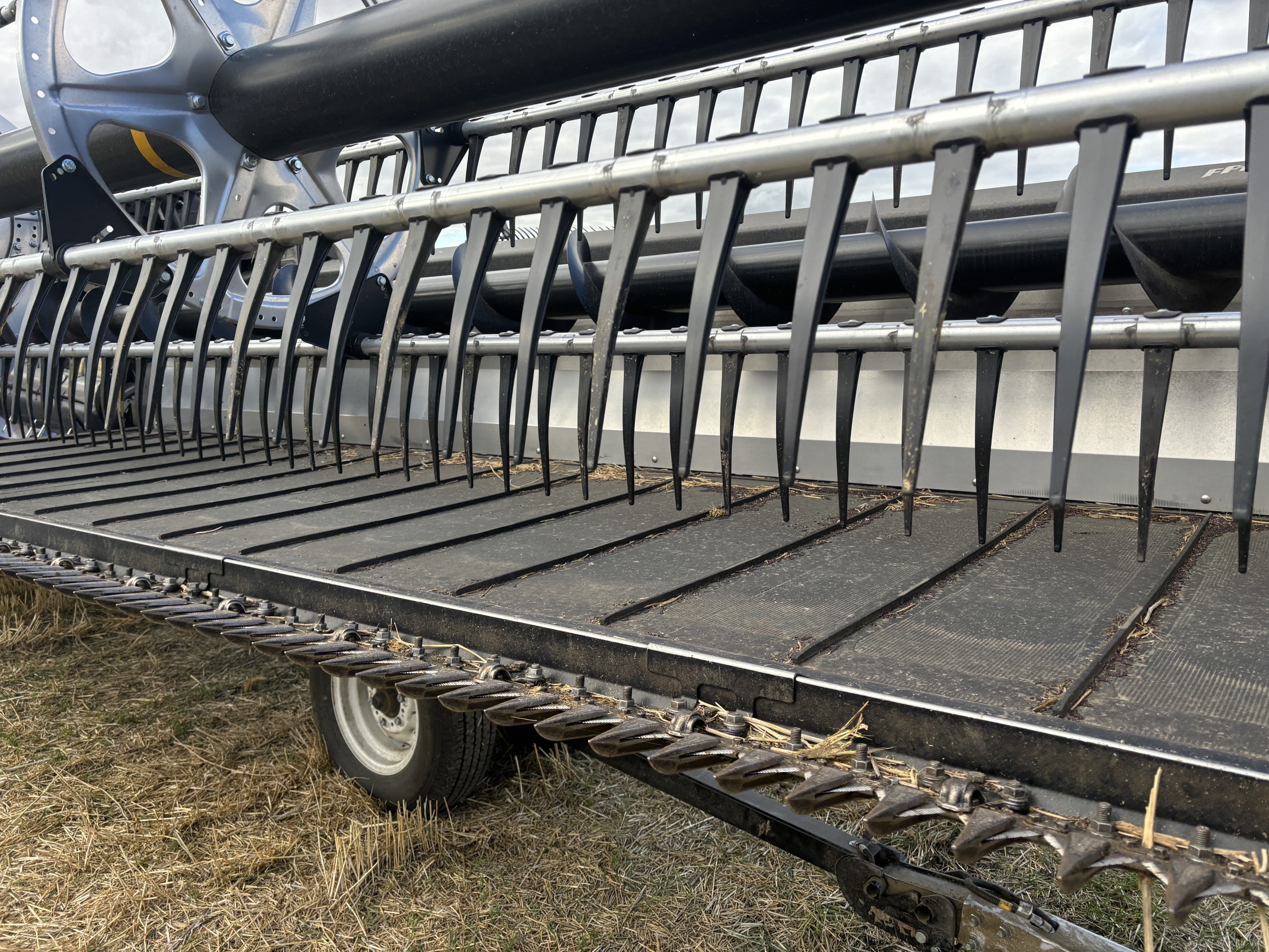 2023 MacDon FD240 Header Draper Flex