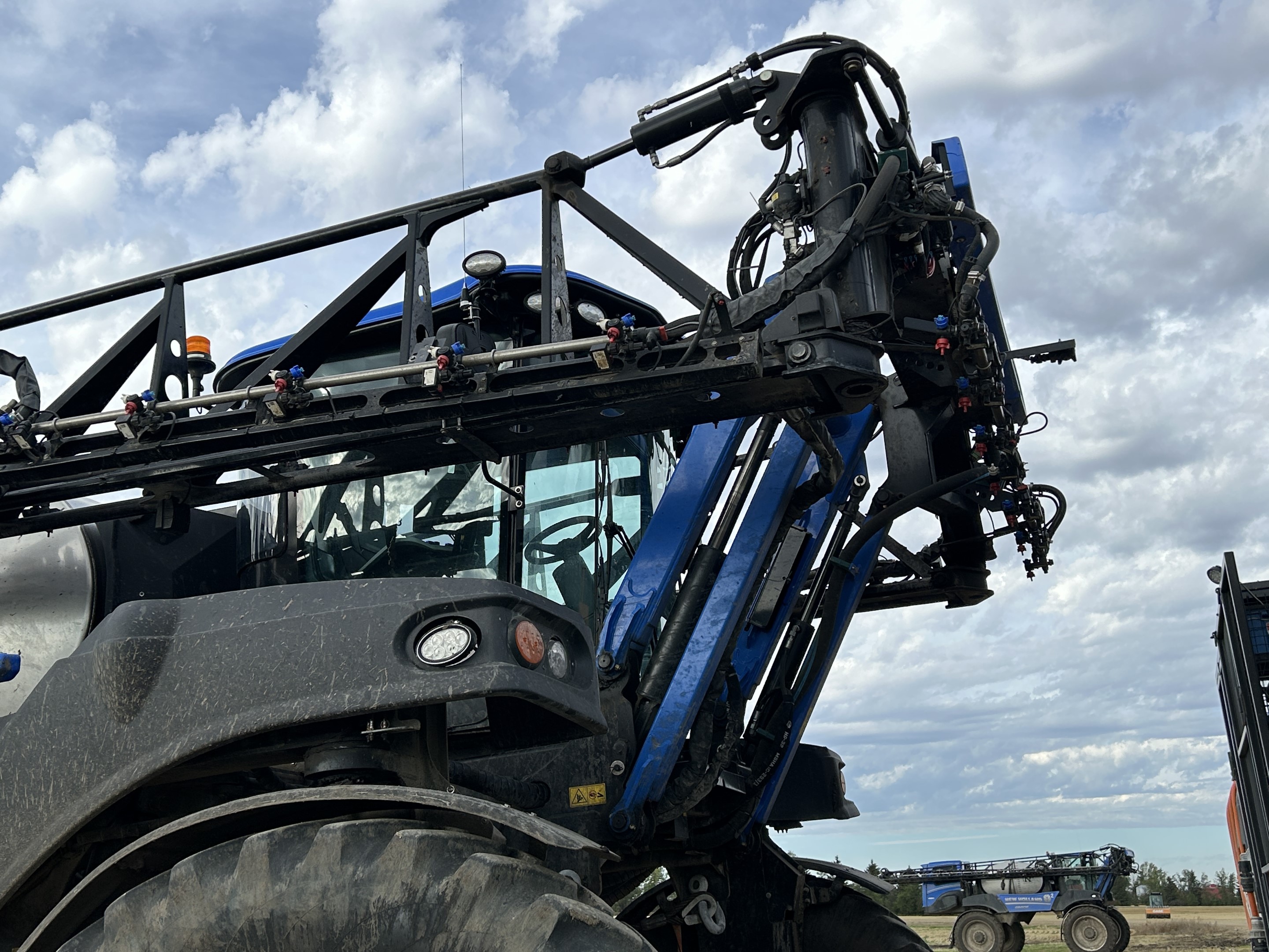 2023 New Holland SP.410F Sprayer/High Clearance