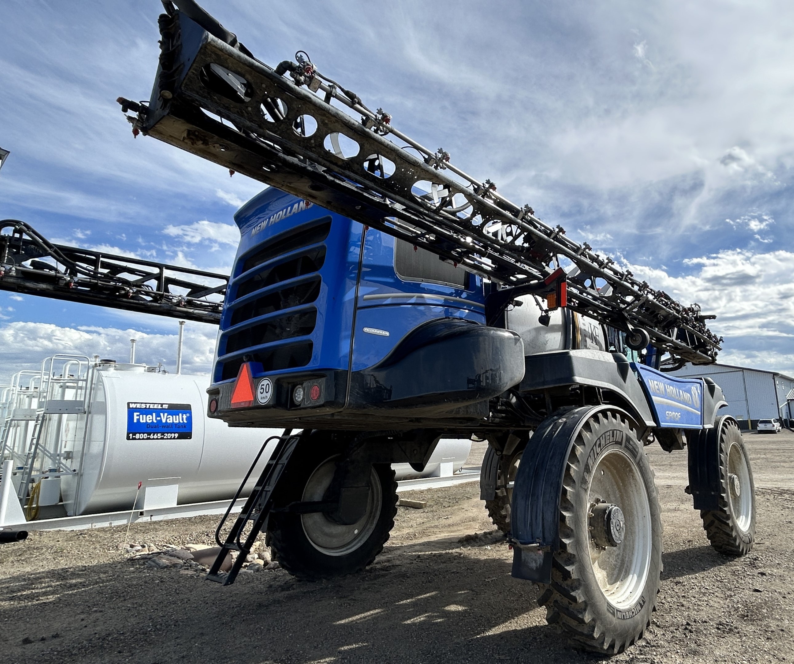 2023 New Holland SP.410F Sprayer/High Clearance