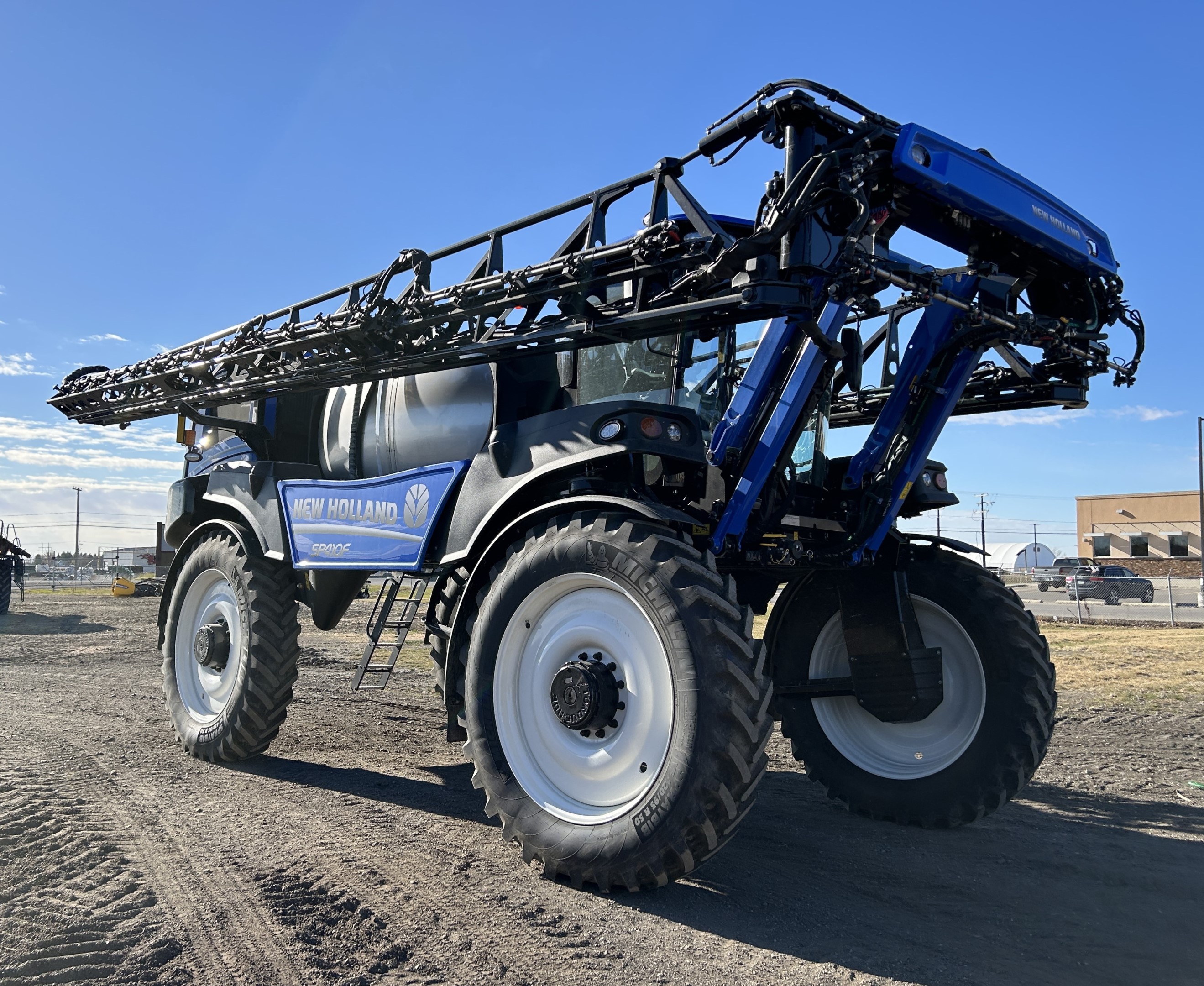 2023 New Holland SP.410F Sprayer/High Clearance