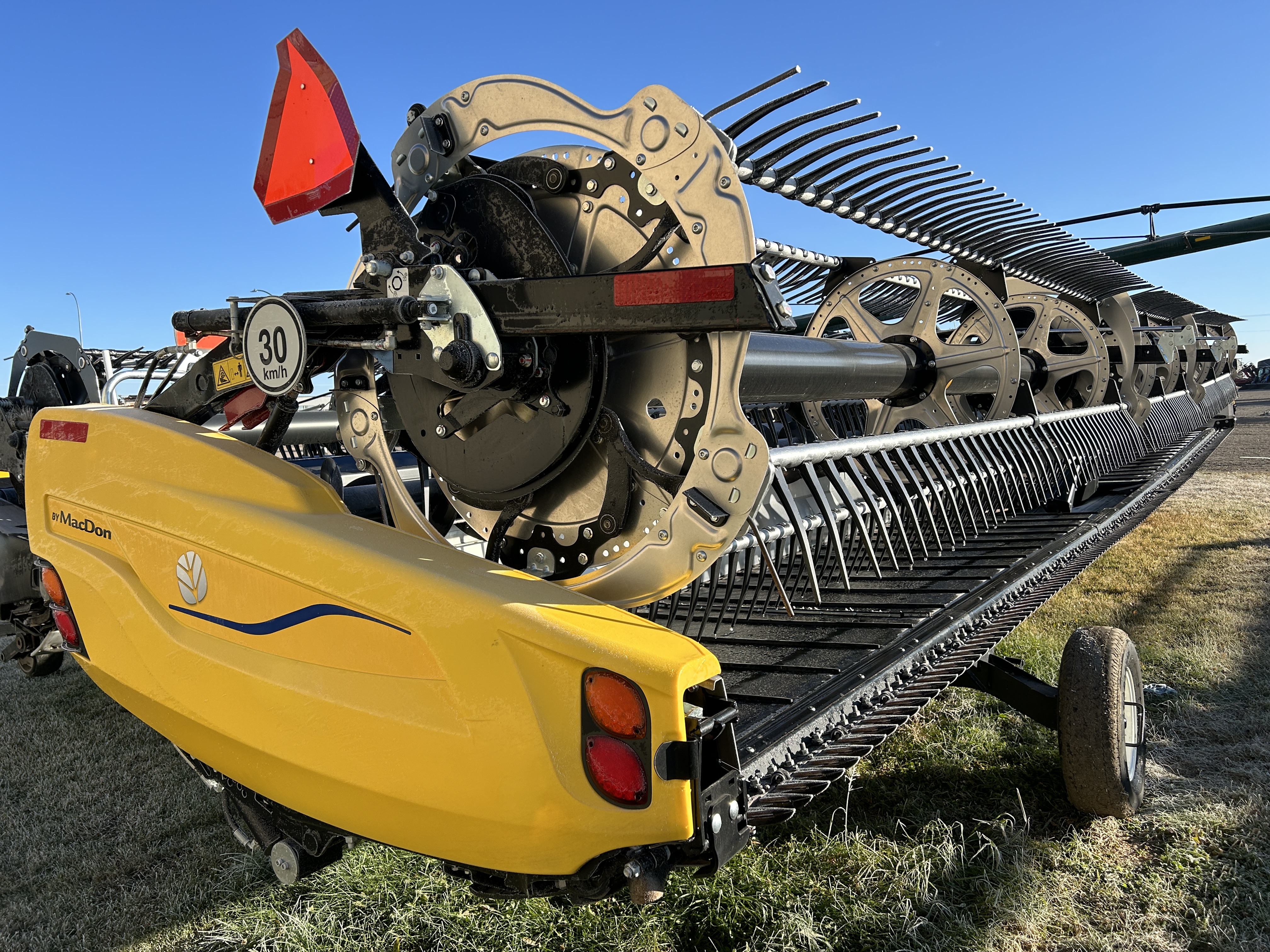 2023 MacDon FD240 Header Draper Flex