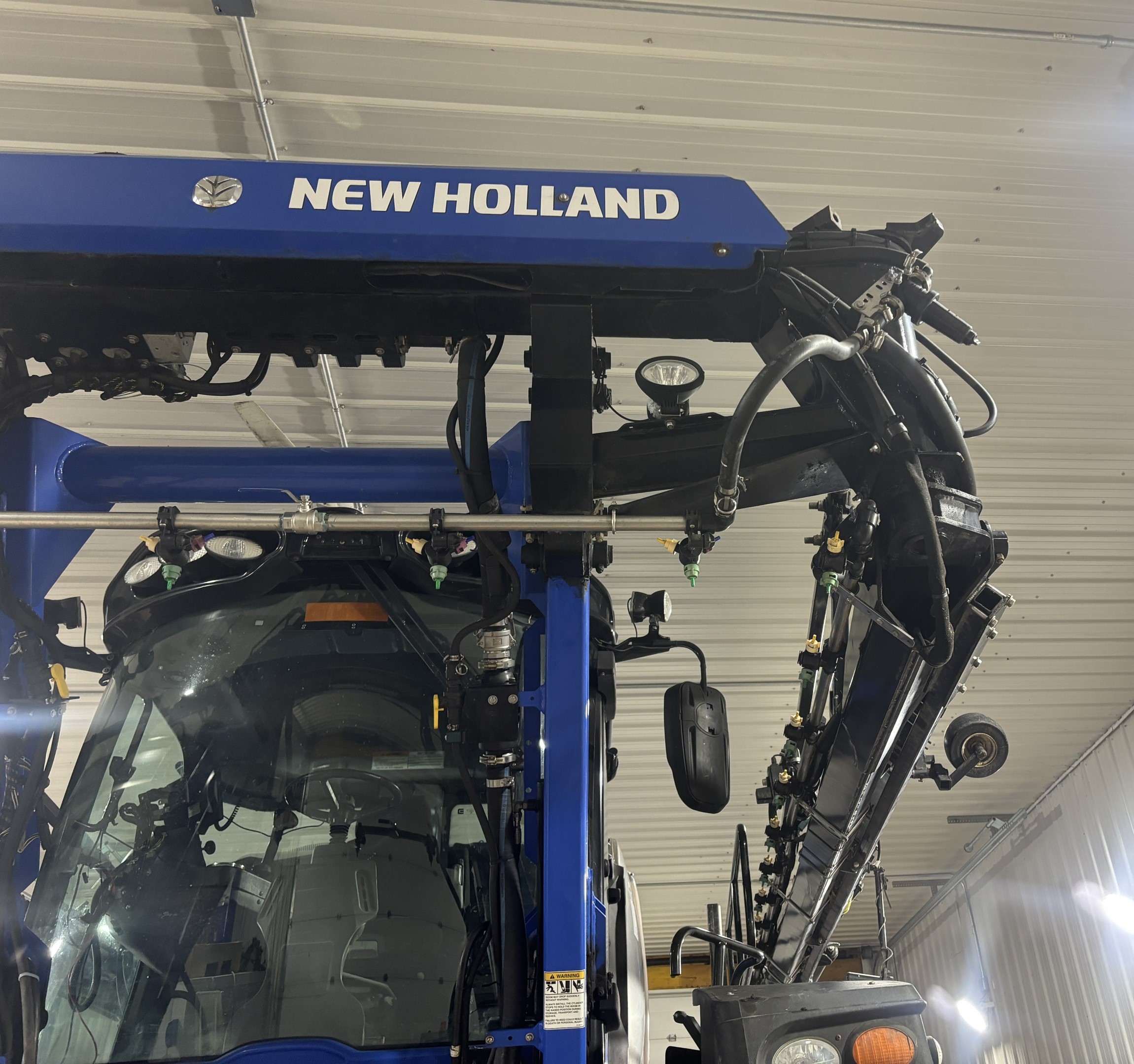 2014 New Holland SP.240F Sprayer/High Clearance