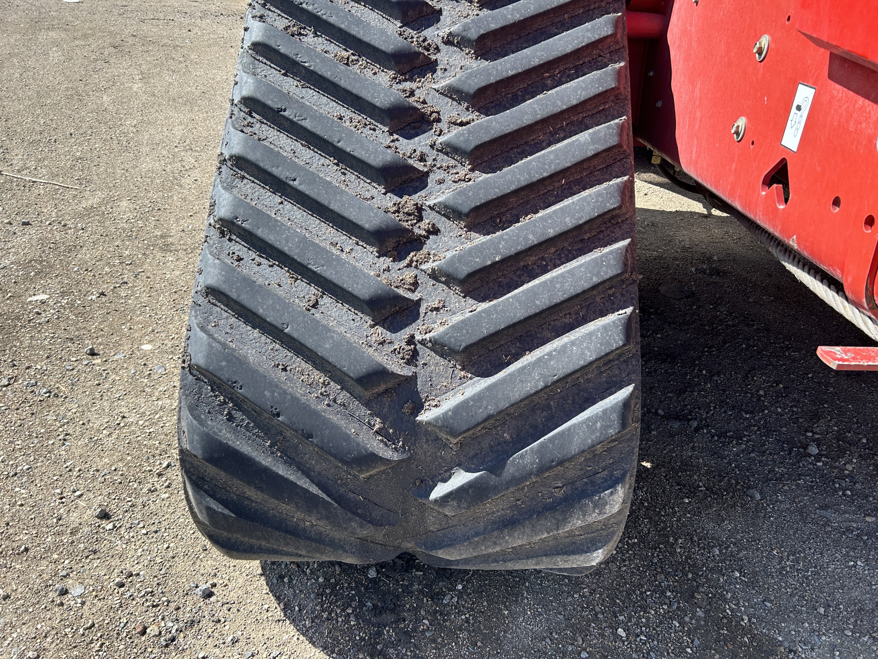 2016 Versatile 550DT Tractor Rubber Track