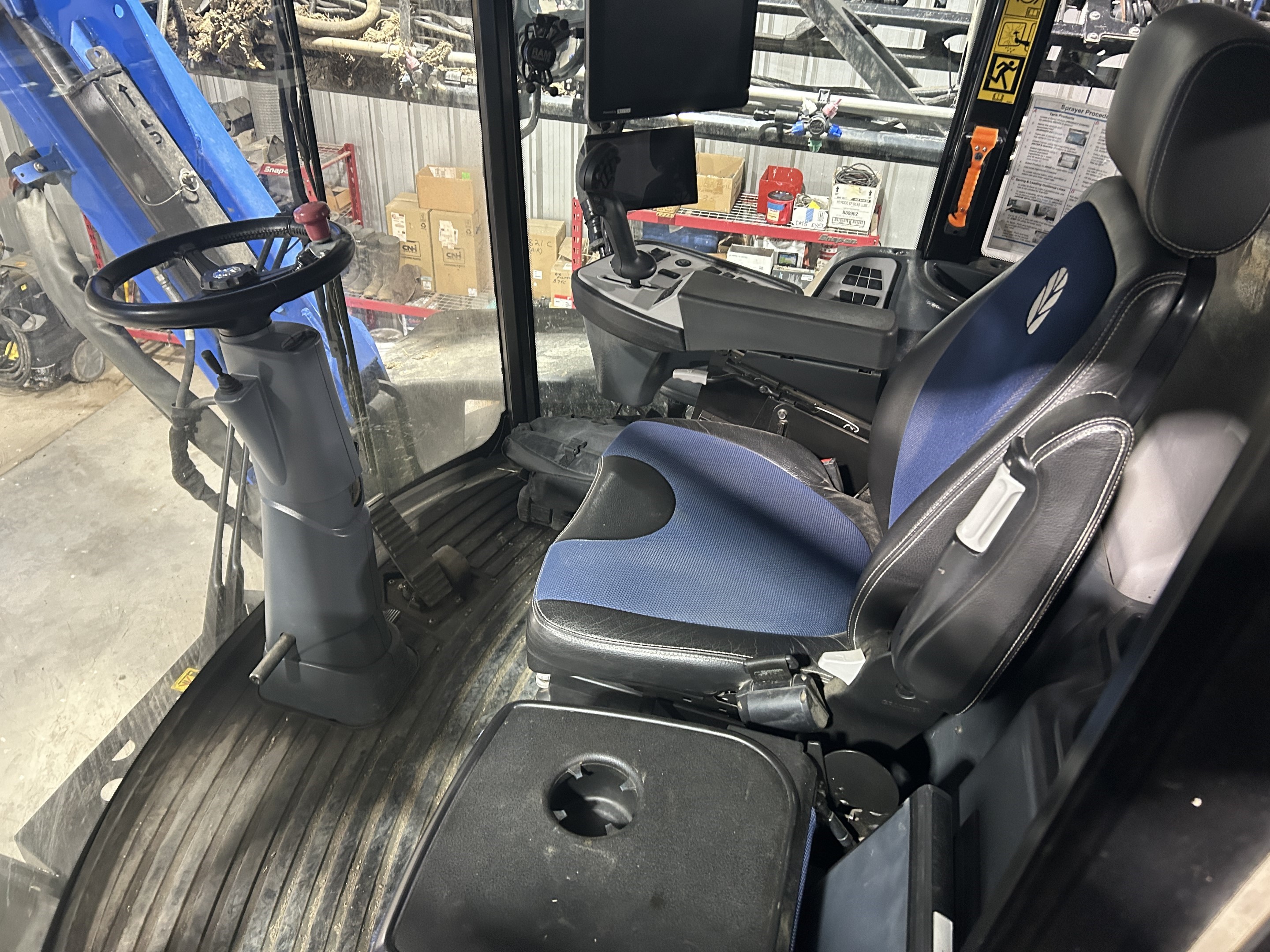 2019 New Holland SP.410F Sprayer/High Clearance