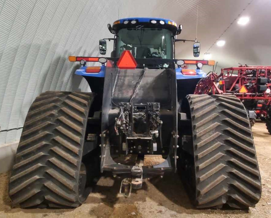 2018 New Holland T9.700 Tractor Rubber Track