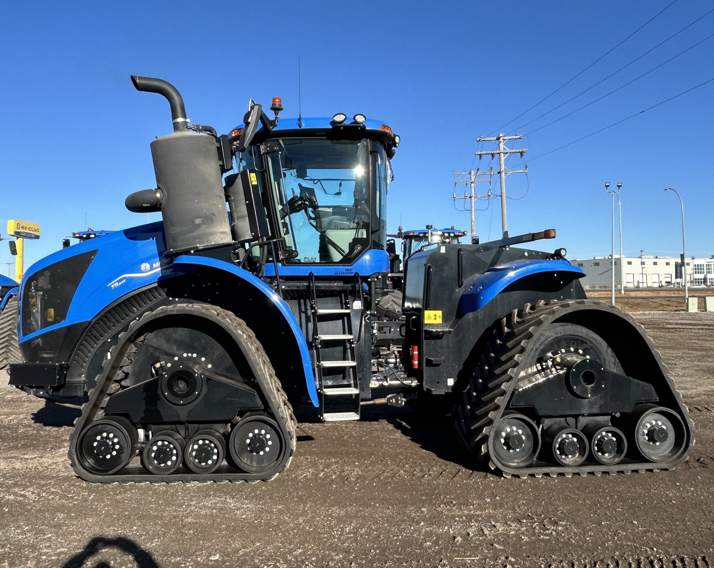 2022 New Holland T9.645 Tractor Rubber Track