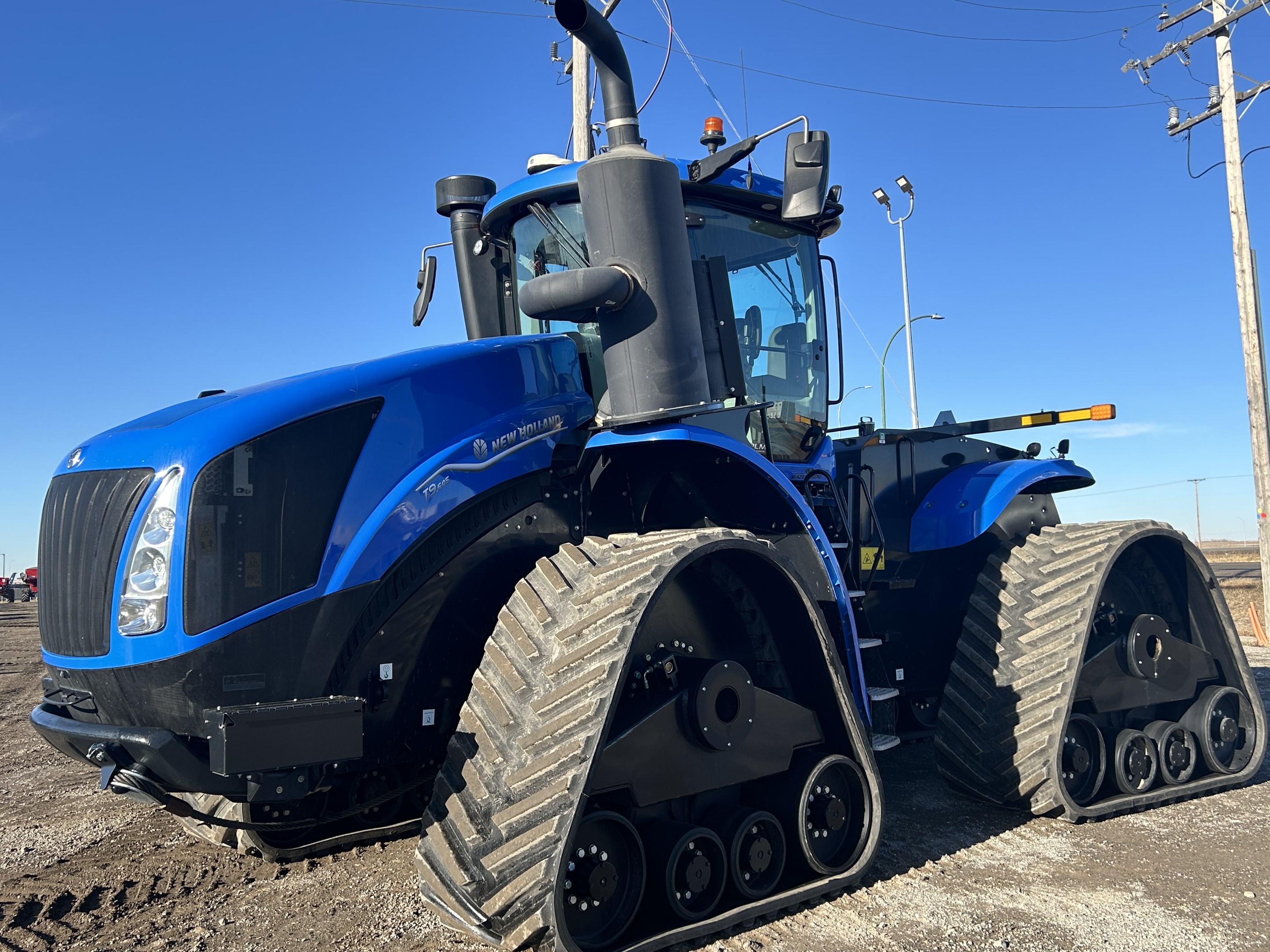 2022 New Holland T9.645 Tractor Rubber Track