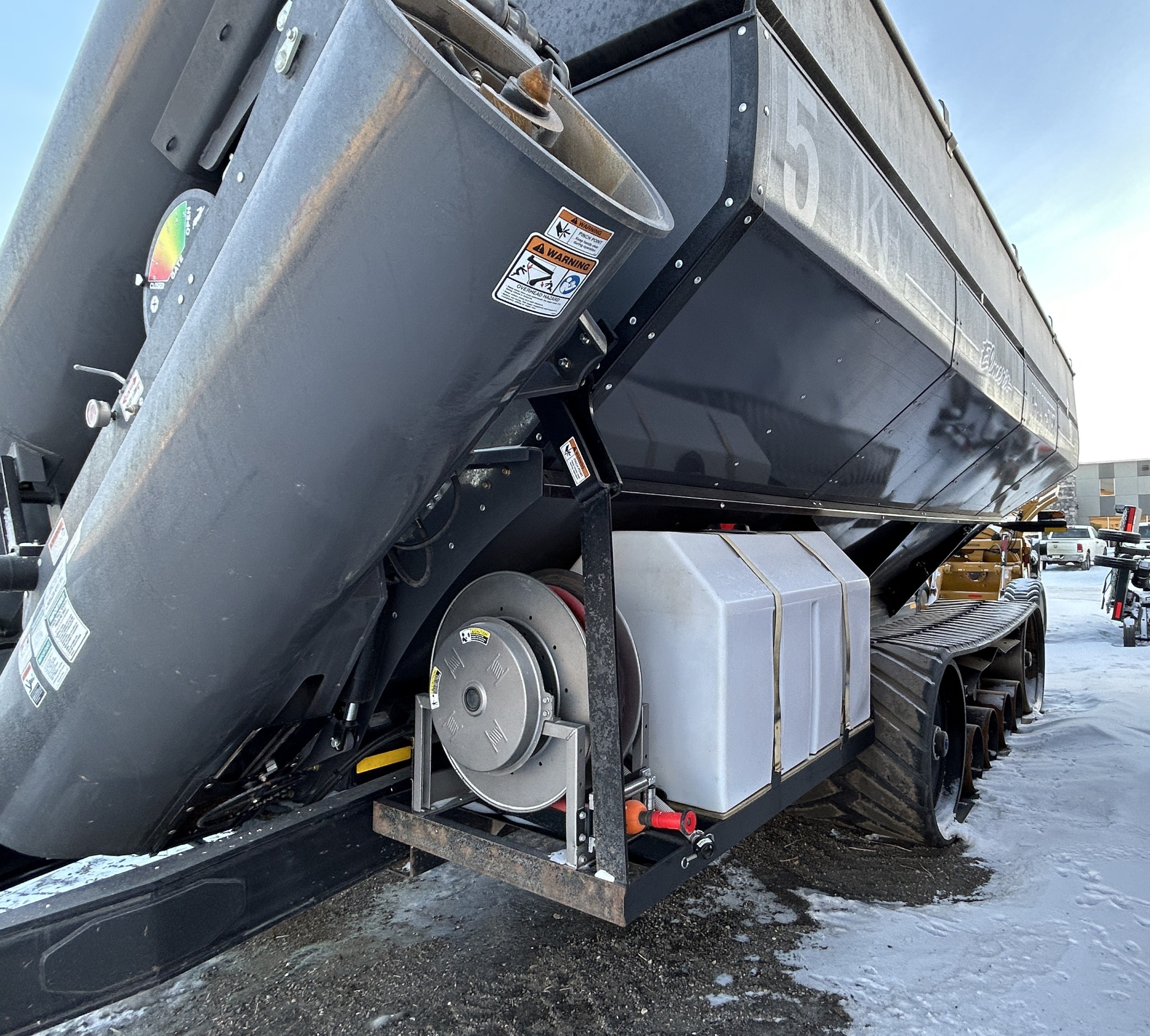 2022 Elmers 2000 Grain Cart