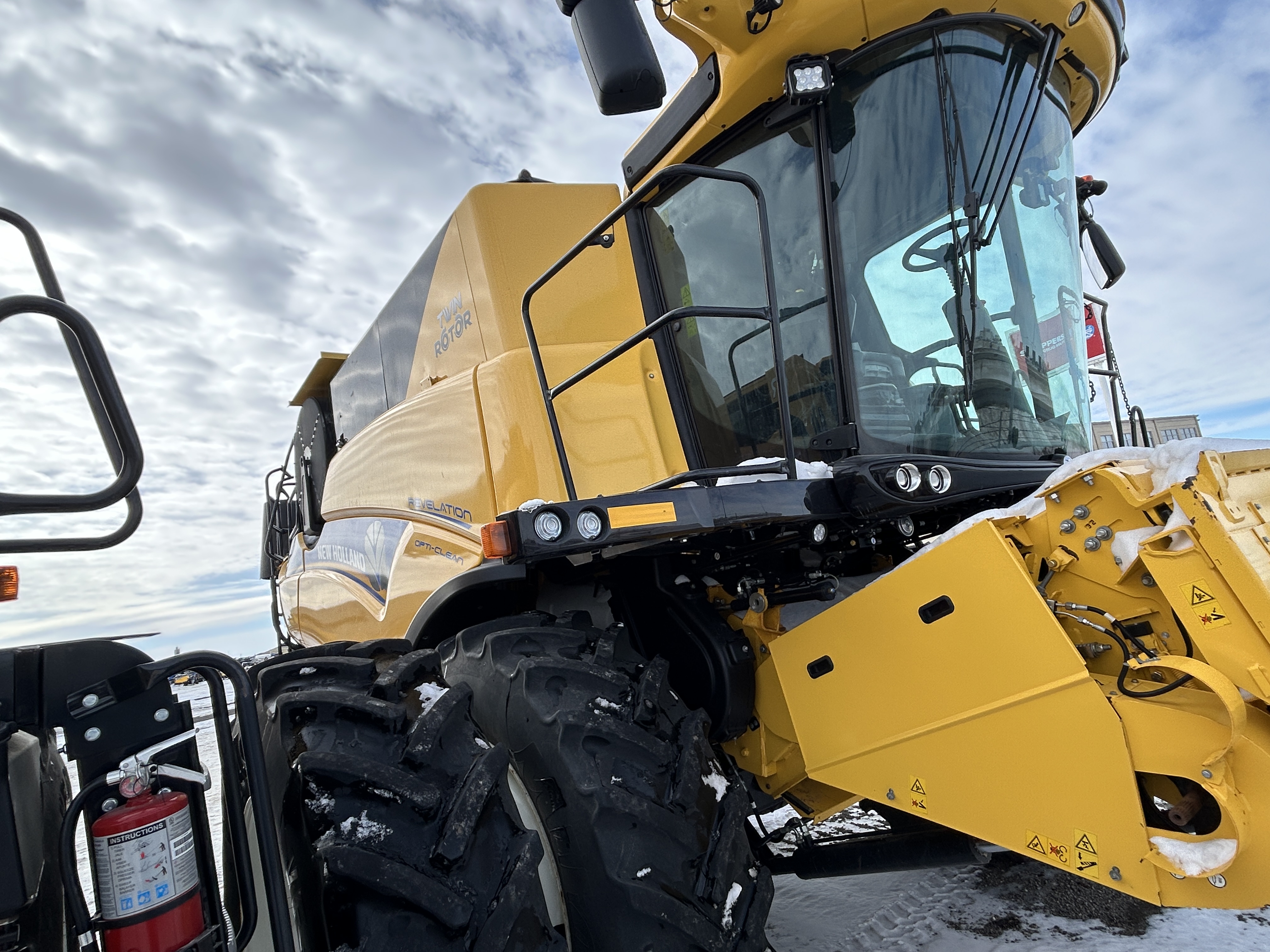2023 New Holland CR9.90Z Combine