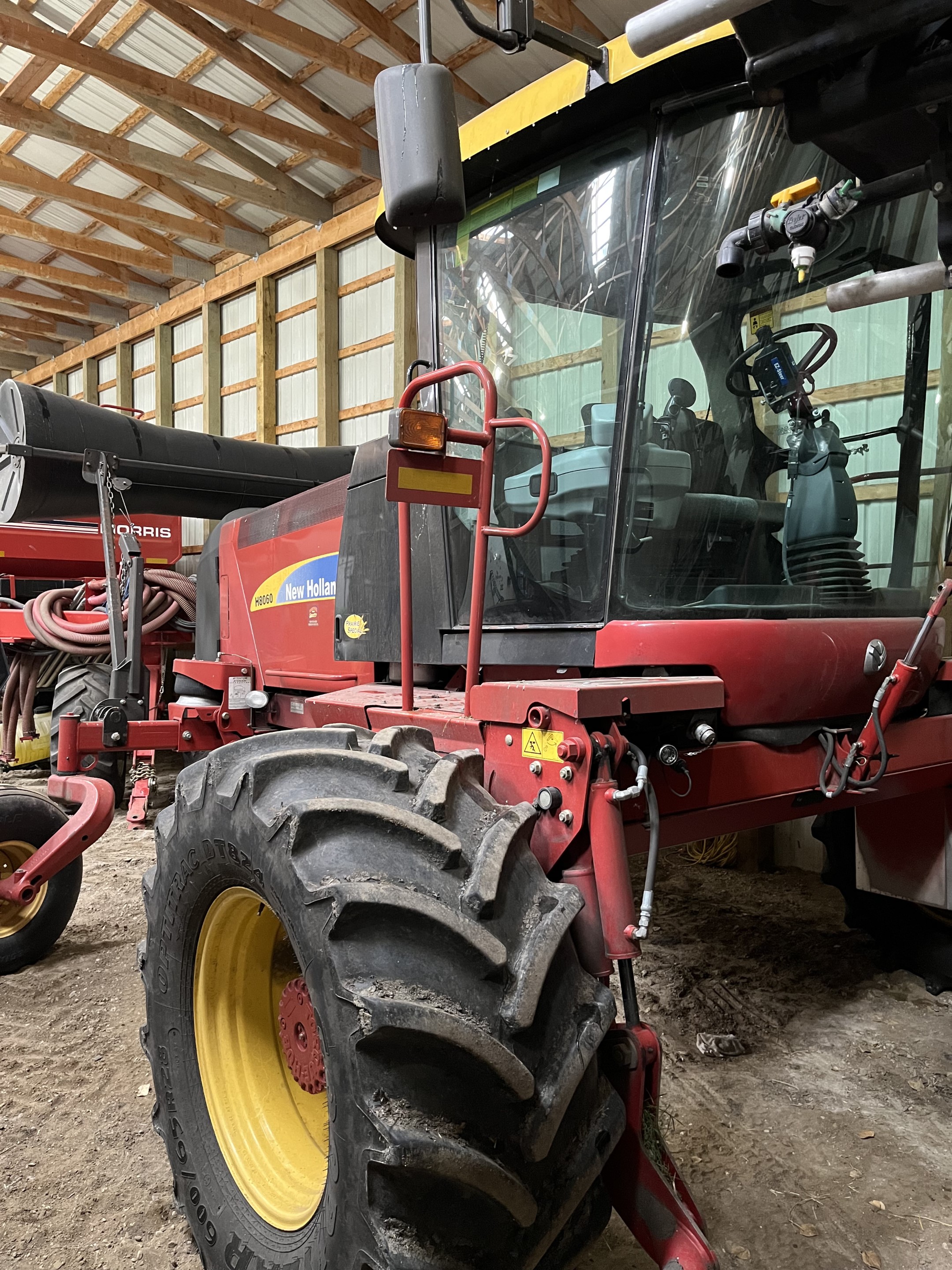 2013 New Holland H8060 Windrower