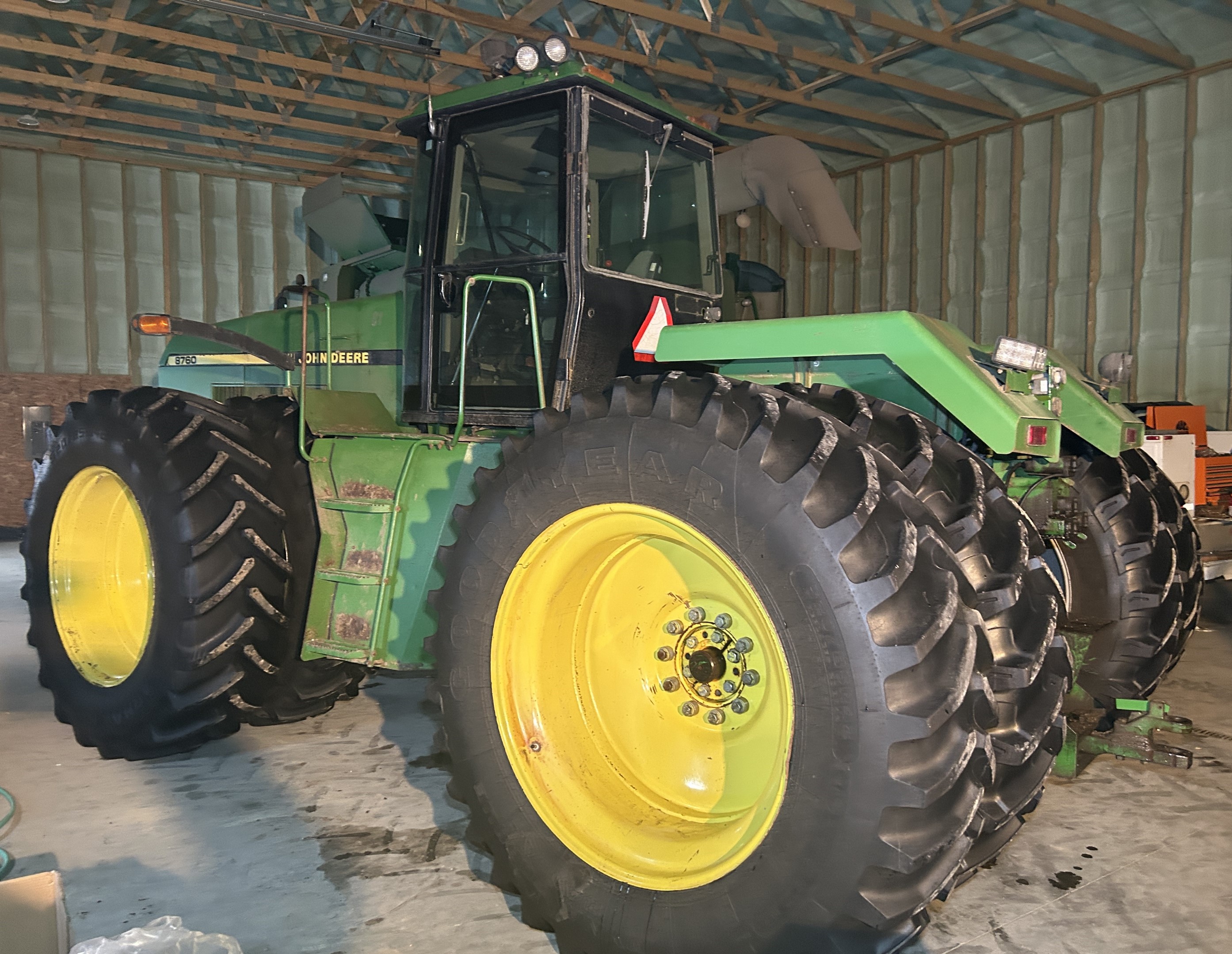 1992 John Deere 8760 Tractor 4WD