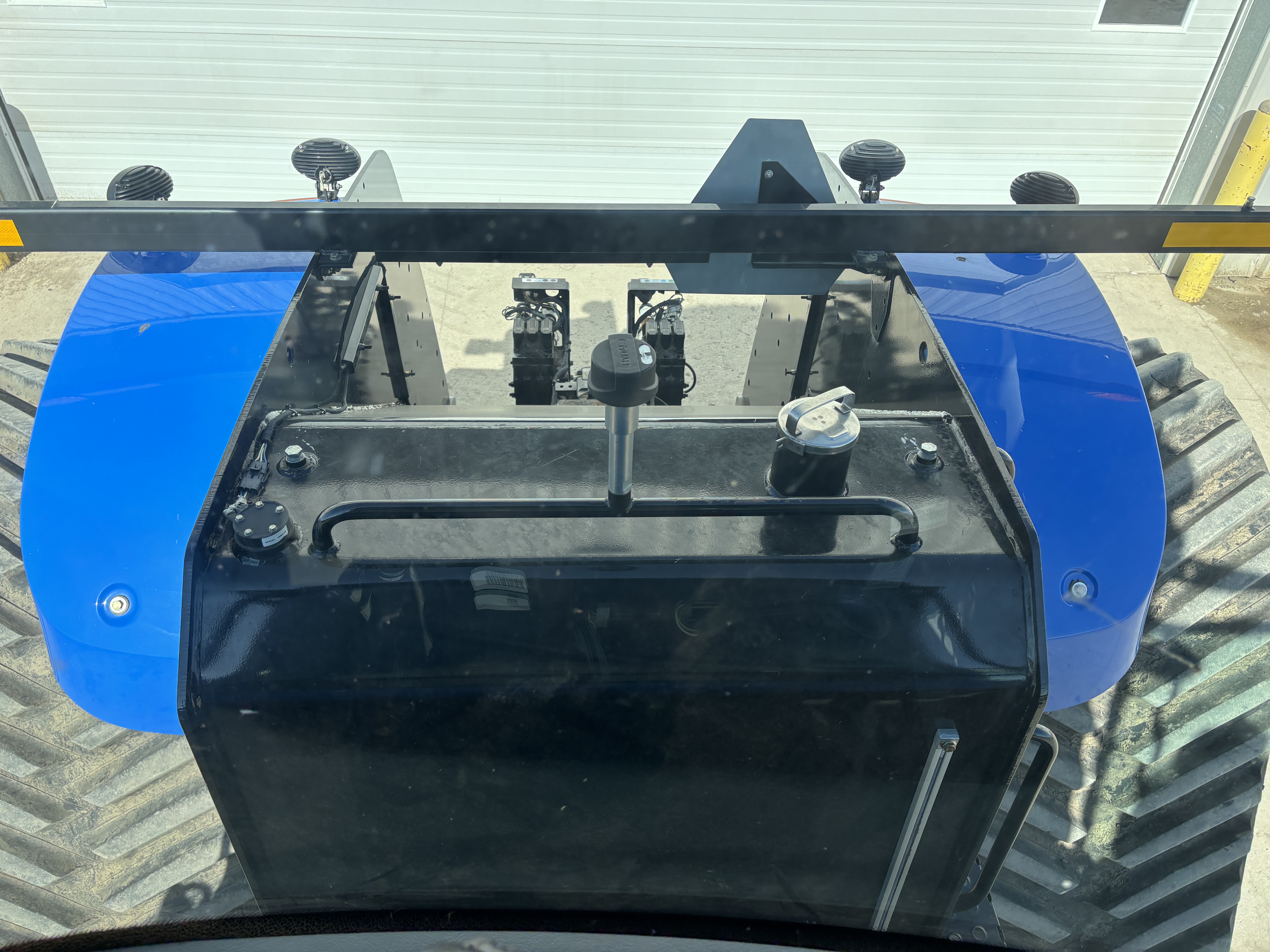 2020 New Holland T9.645 Tractor Rubber Track