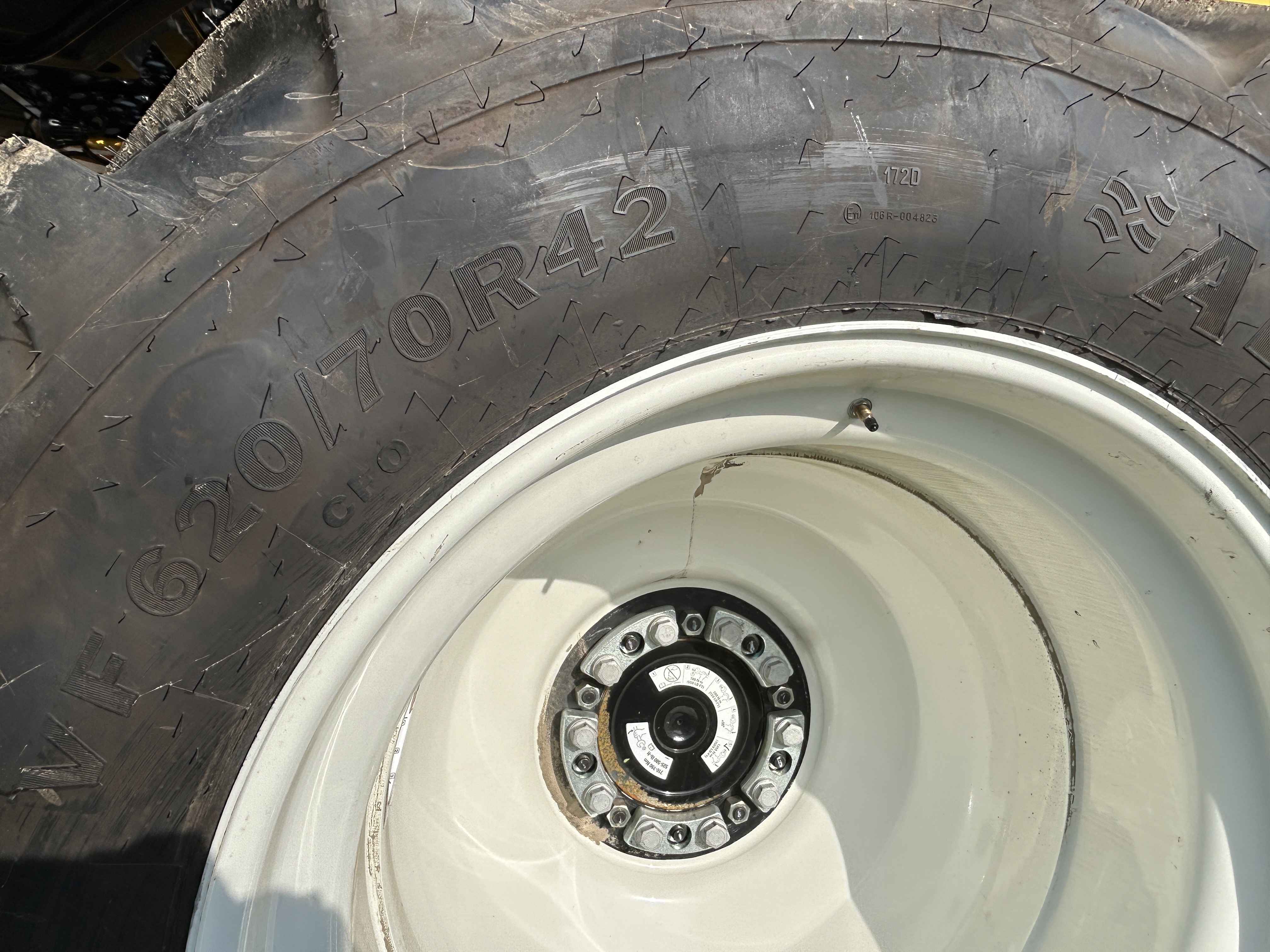 2024 New Holland CX8.80 Combine