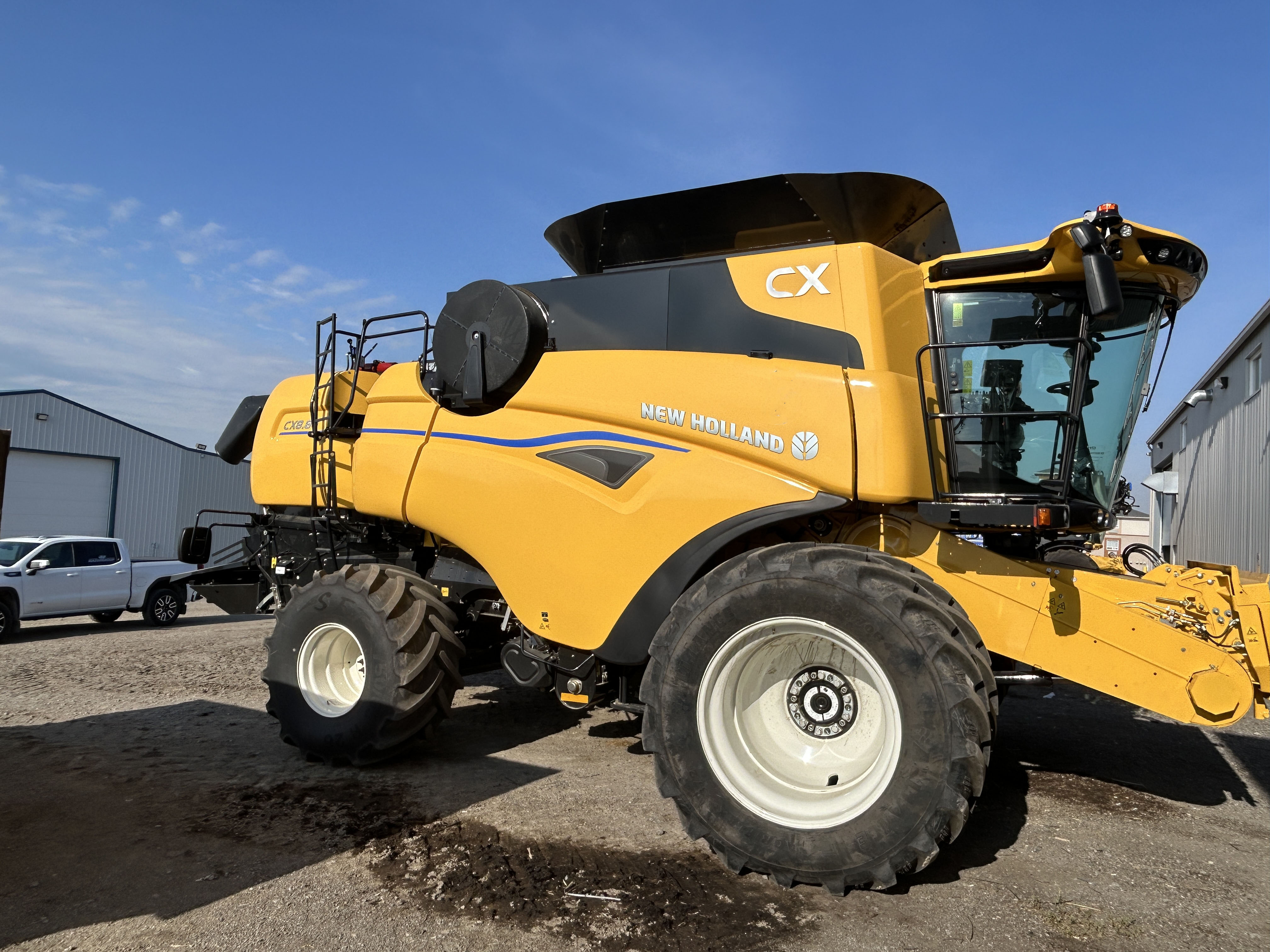2024 New Holland CX8.80 Combine