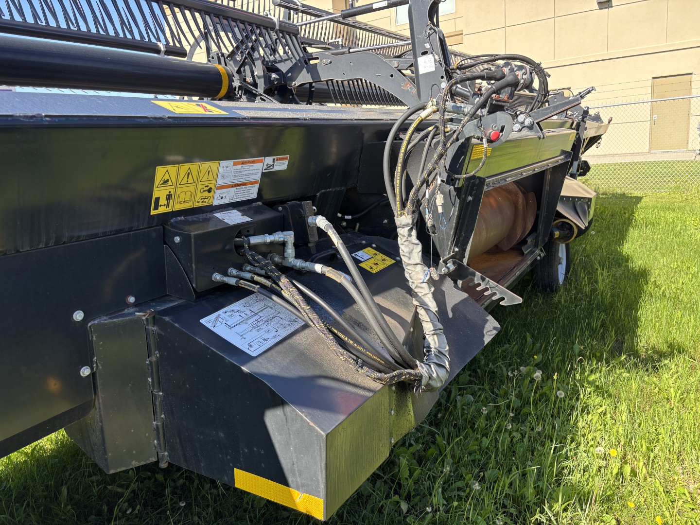 2017 Honey Bee 245 Header Flex